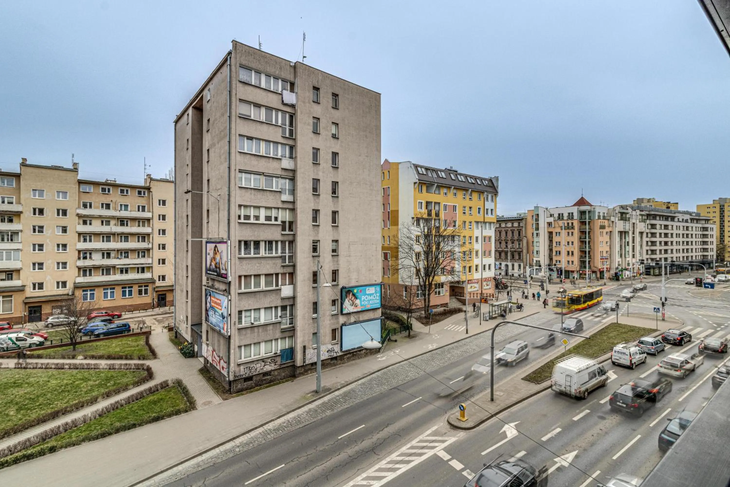 Street view in RentPlanet - Apartament Wyszyńskiego