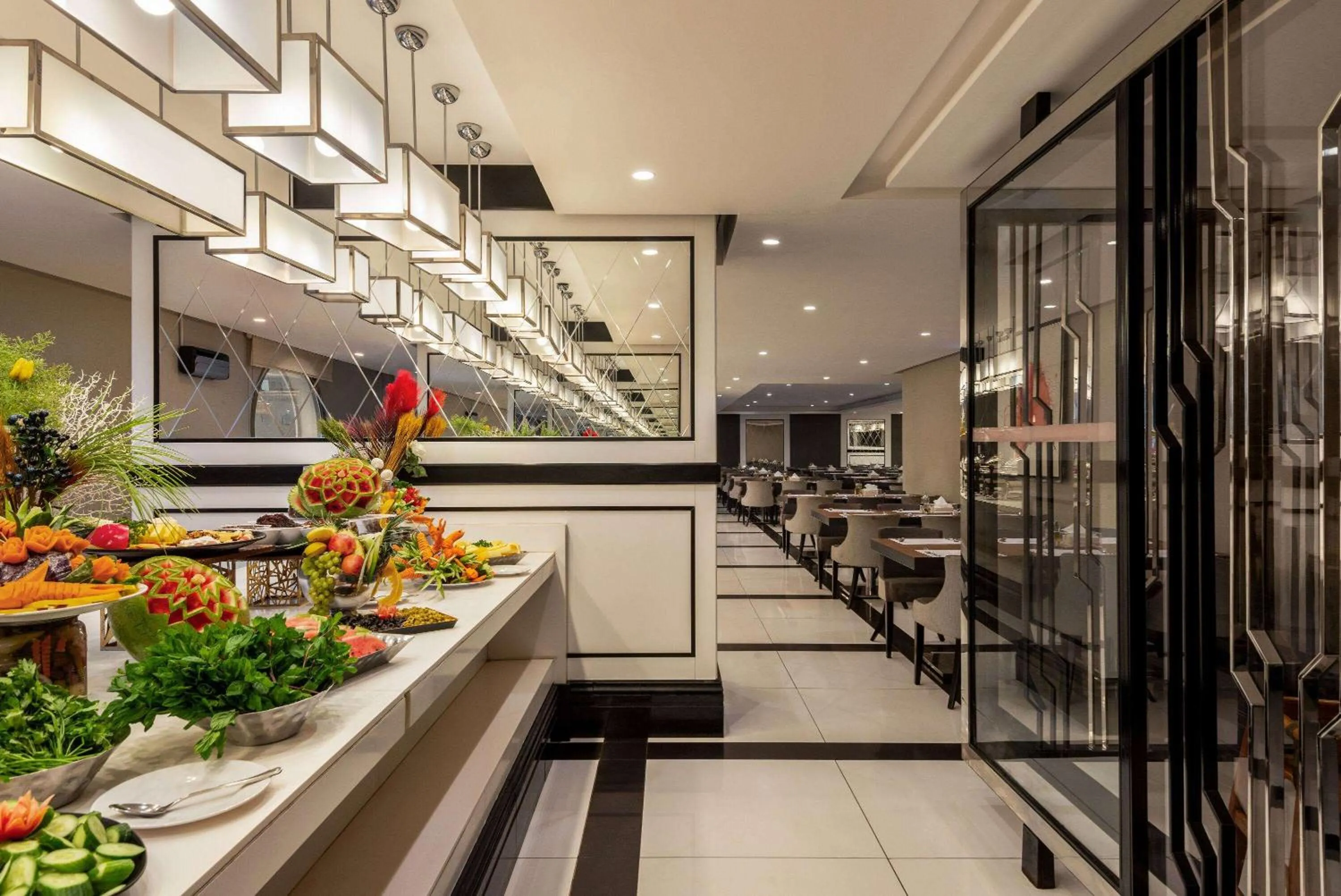 Restaurant/places to eat in Ramada by Wyndham Makkah Zad Al Rawda