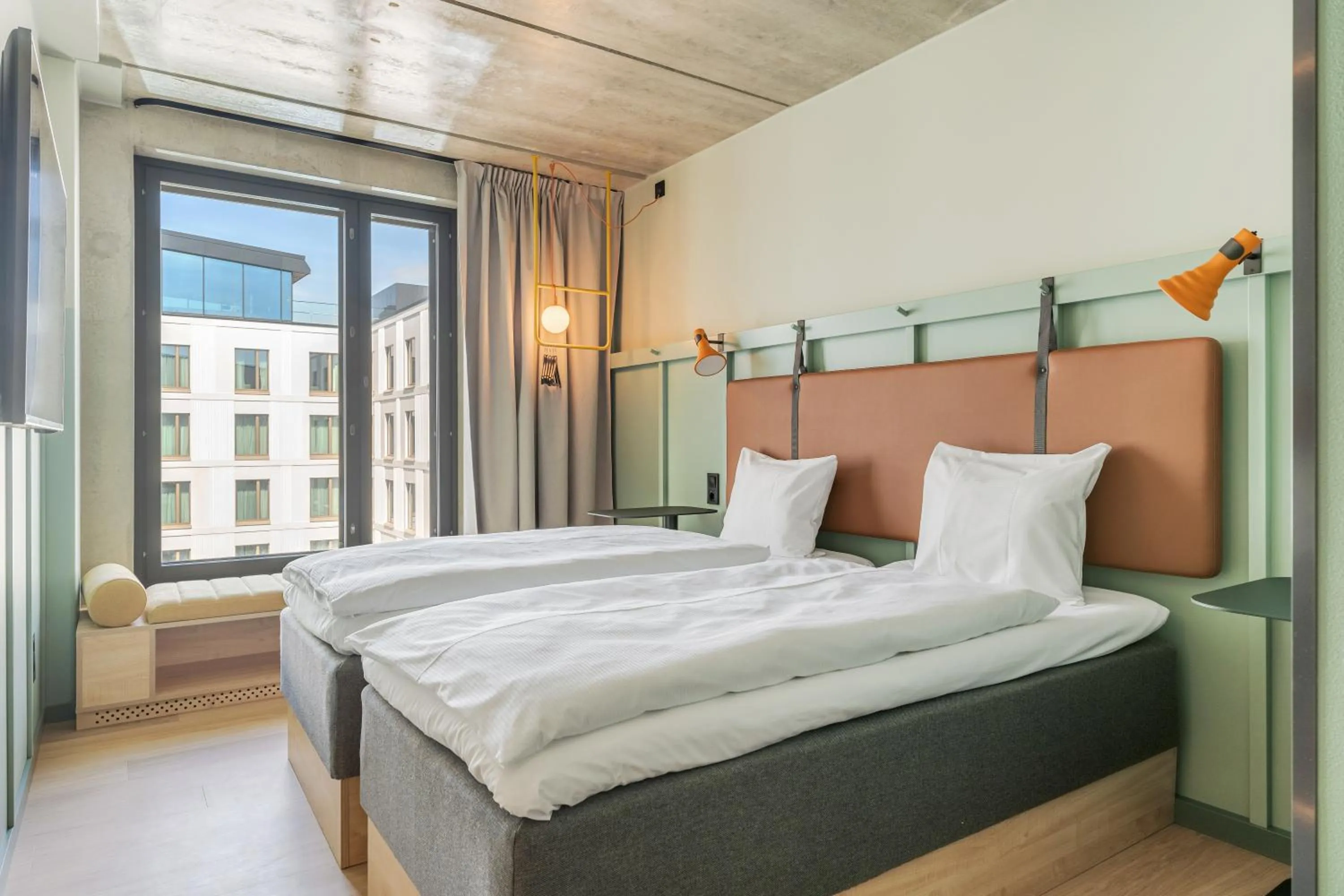 Bed in Comfort Hotel Helsinki Airport