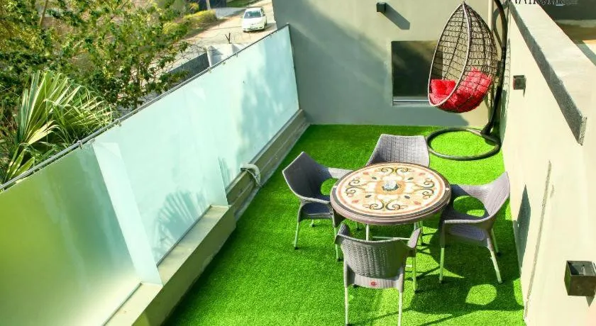 Hotel Mairona Gulberg Lahore