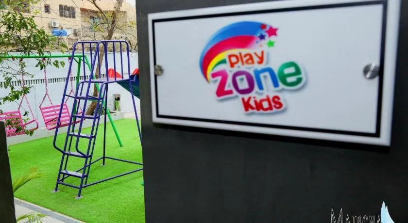 Garden in Hotel Mairona Gulberg Lahore