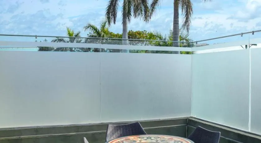 Hotel Mairona Gulberg Lahore