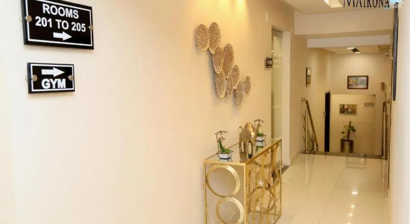 Hotel Mairona Gulberg Lahore