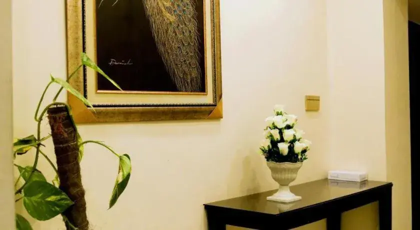 Deluxe Double Room - single occupancy in Hotel Mairona Gulberg Lahore Deluxe Double Room - single occupancy in Hotel Mairona Gulberg Lahore