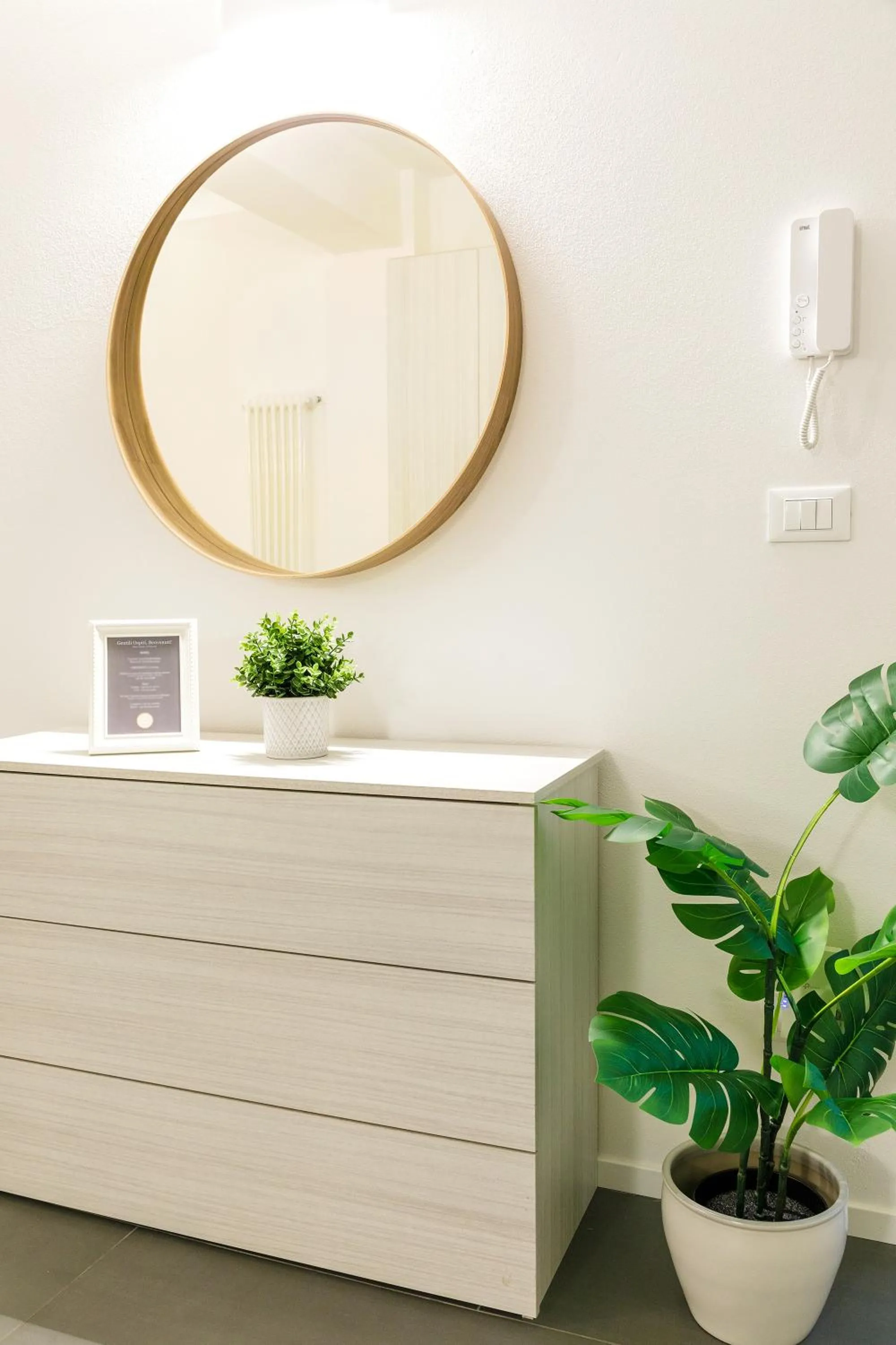 Decorative detail in San Felice Residence