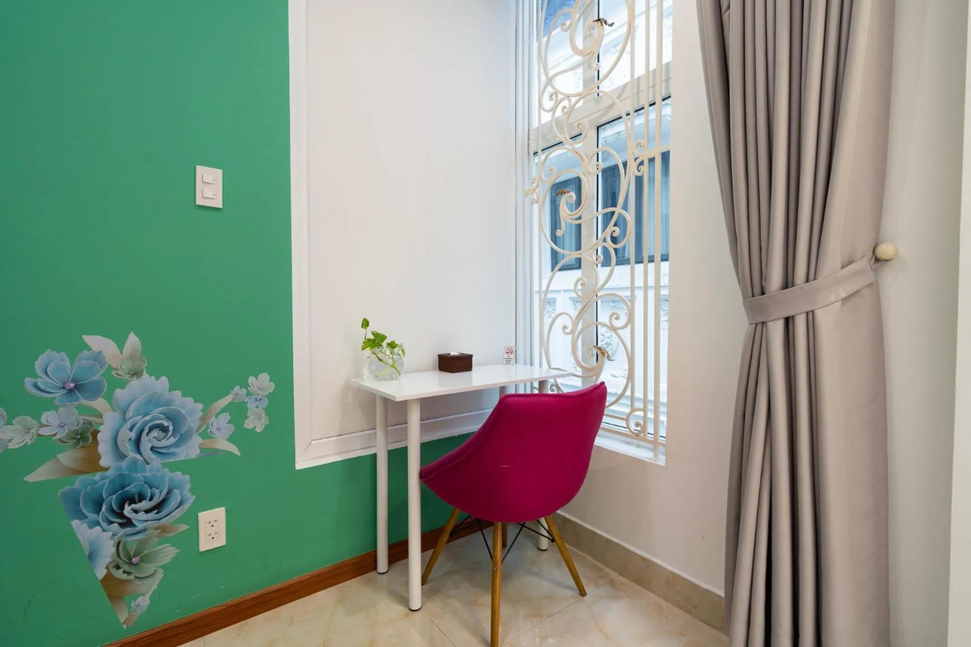 Seating area in Adventure Hotel