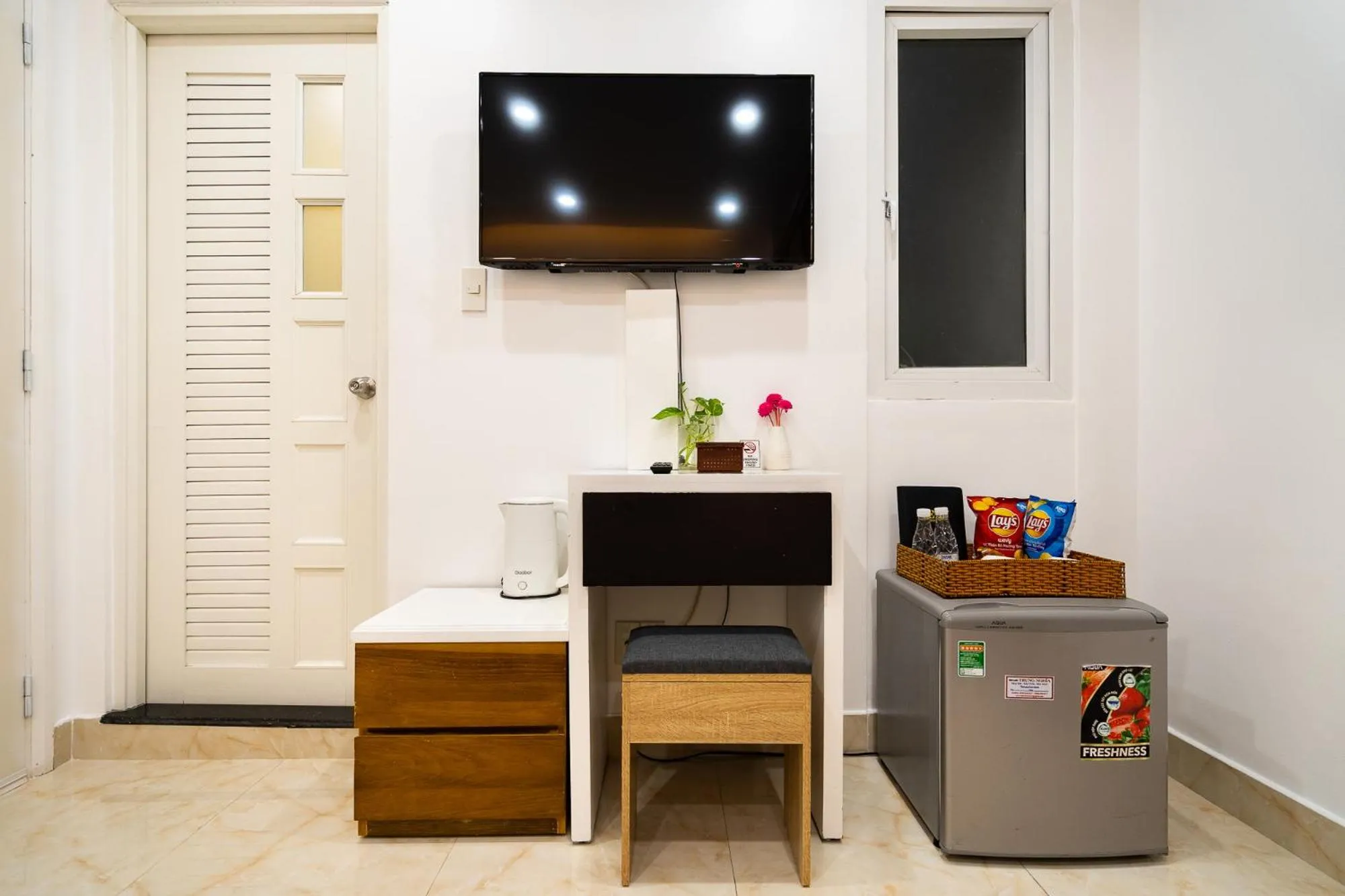 TV and multimedia in Adventure Hotel