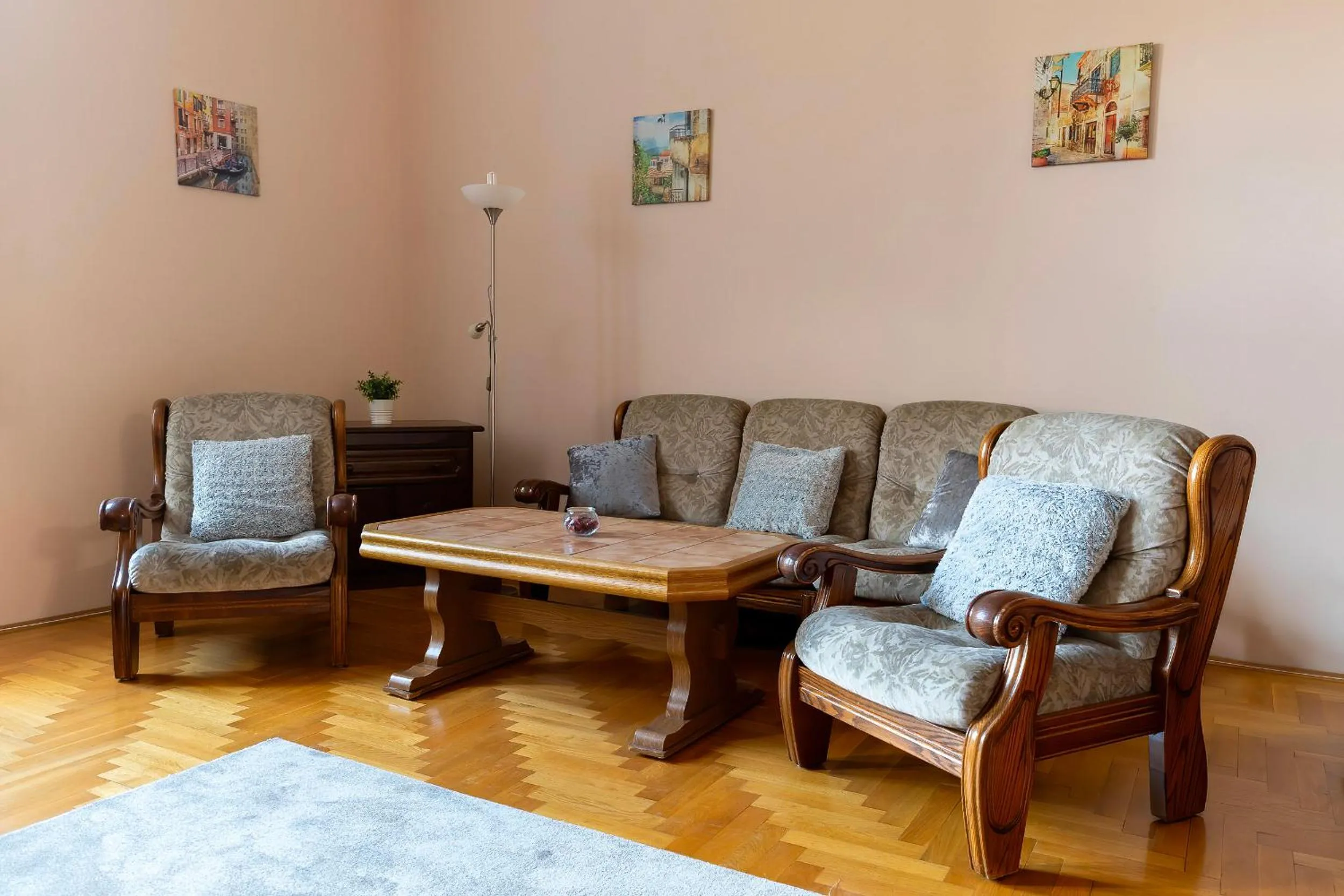 Tomka Apartman