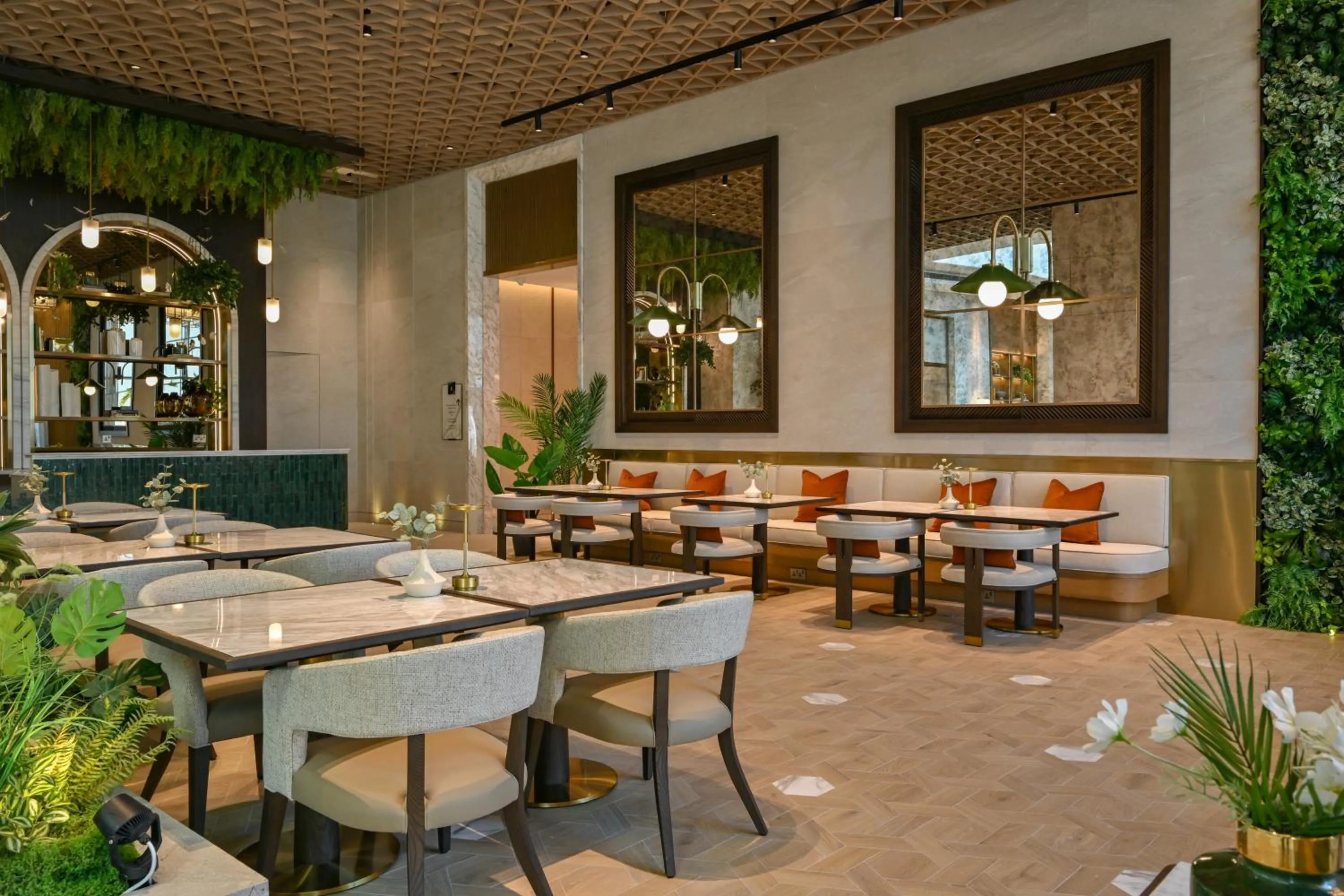 Restaurant/places to eat in Onyx Rotana