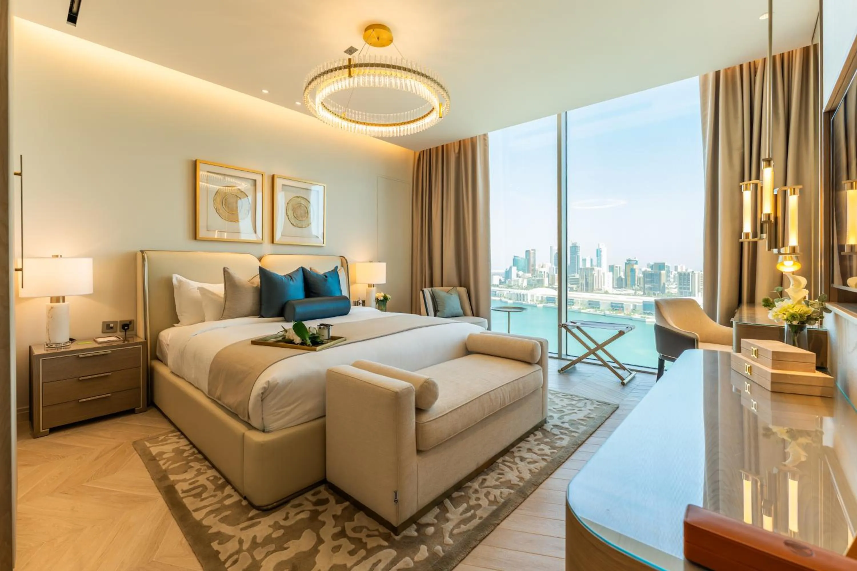 Bedroom, Bed in Onyx Rotana