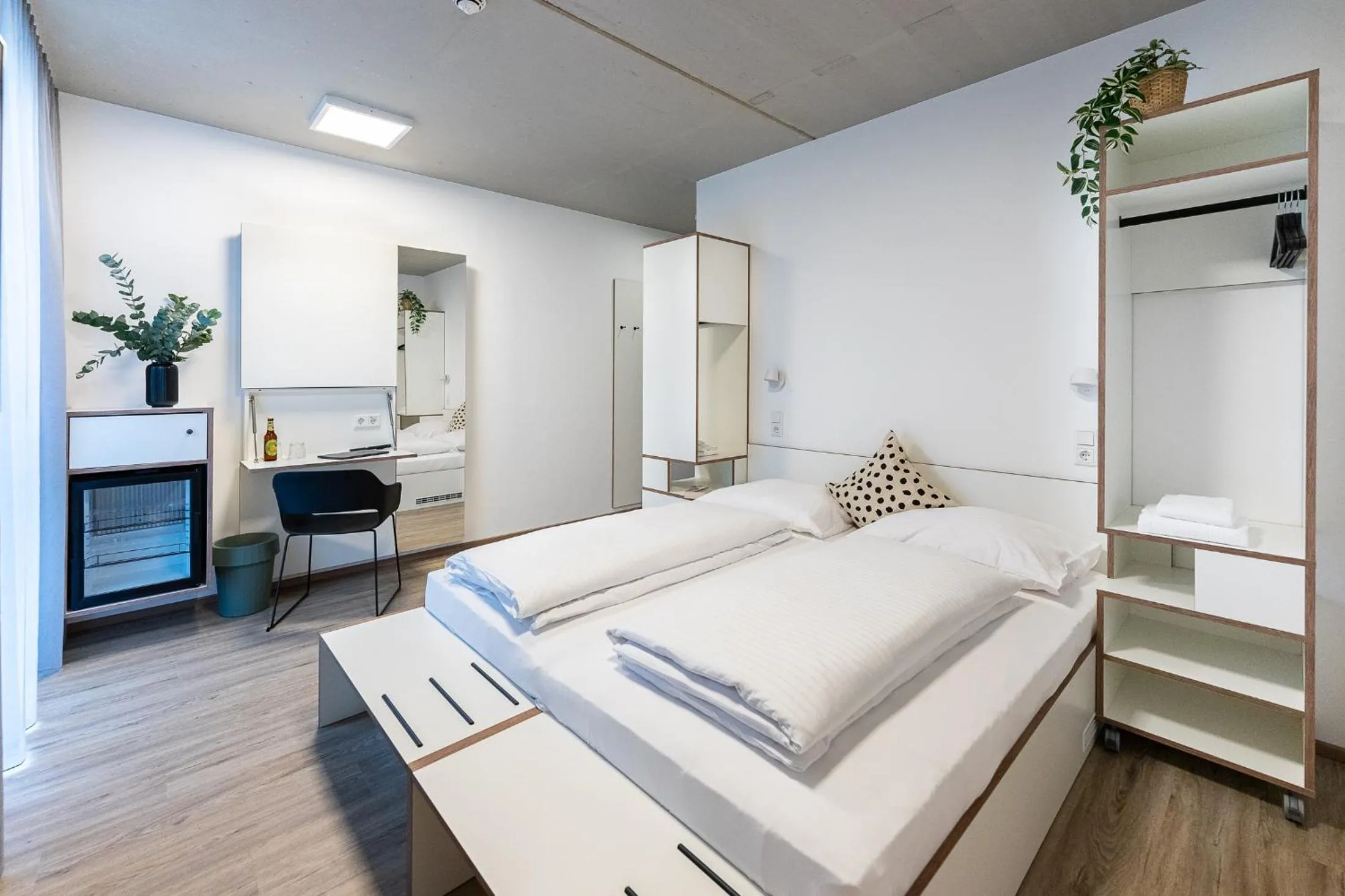 Double Room in Motel Schlafraum Weng-Dein smartes Hotel-contactless check-In