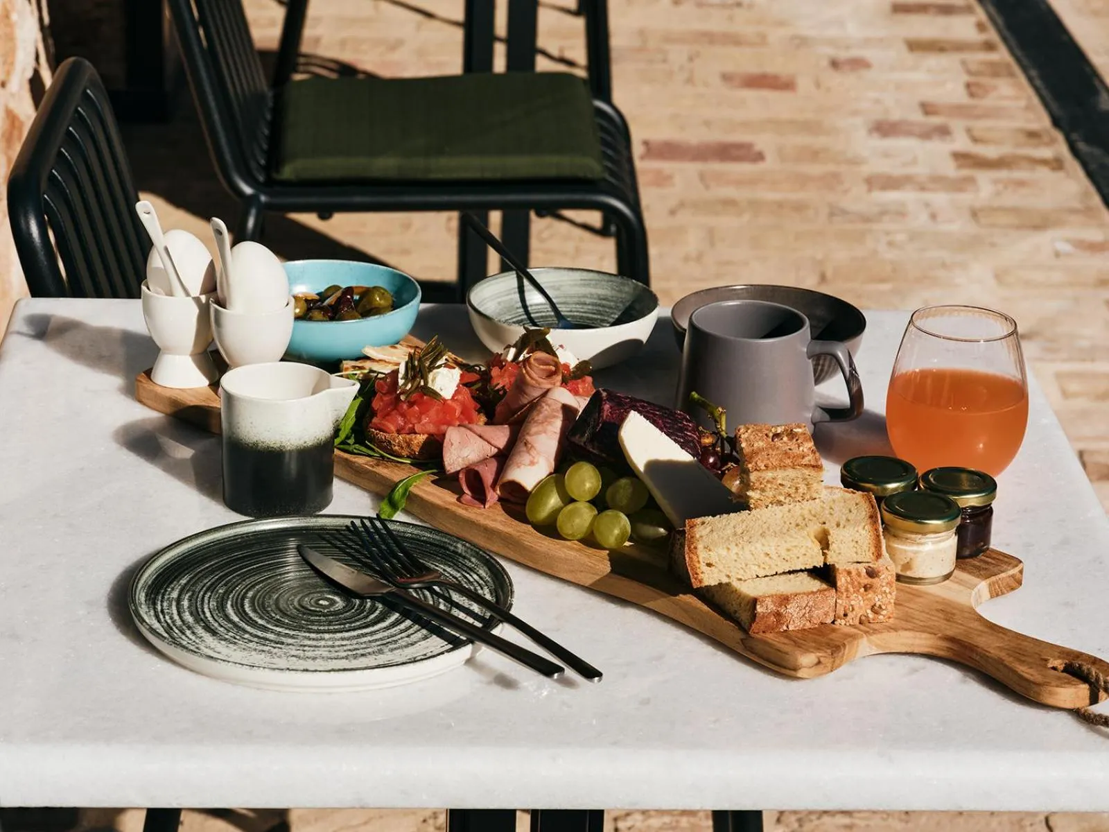 Food and drinks in Not Boutique Hotel