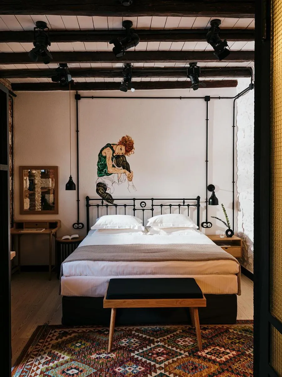 Photo of the whole room, Bed in Not Boutique Hotel