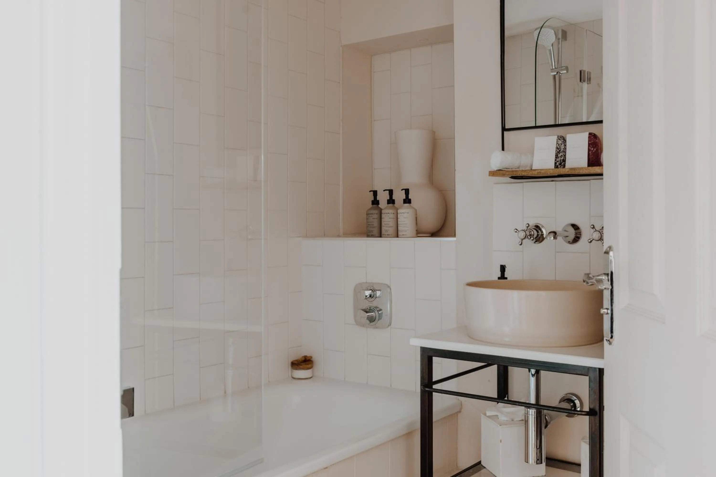 Bathroom in No 15 by GuestHouse, Bath