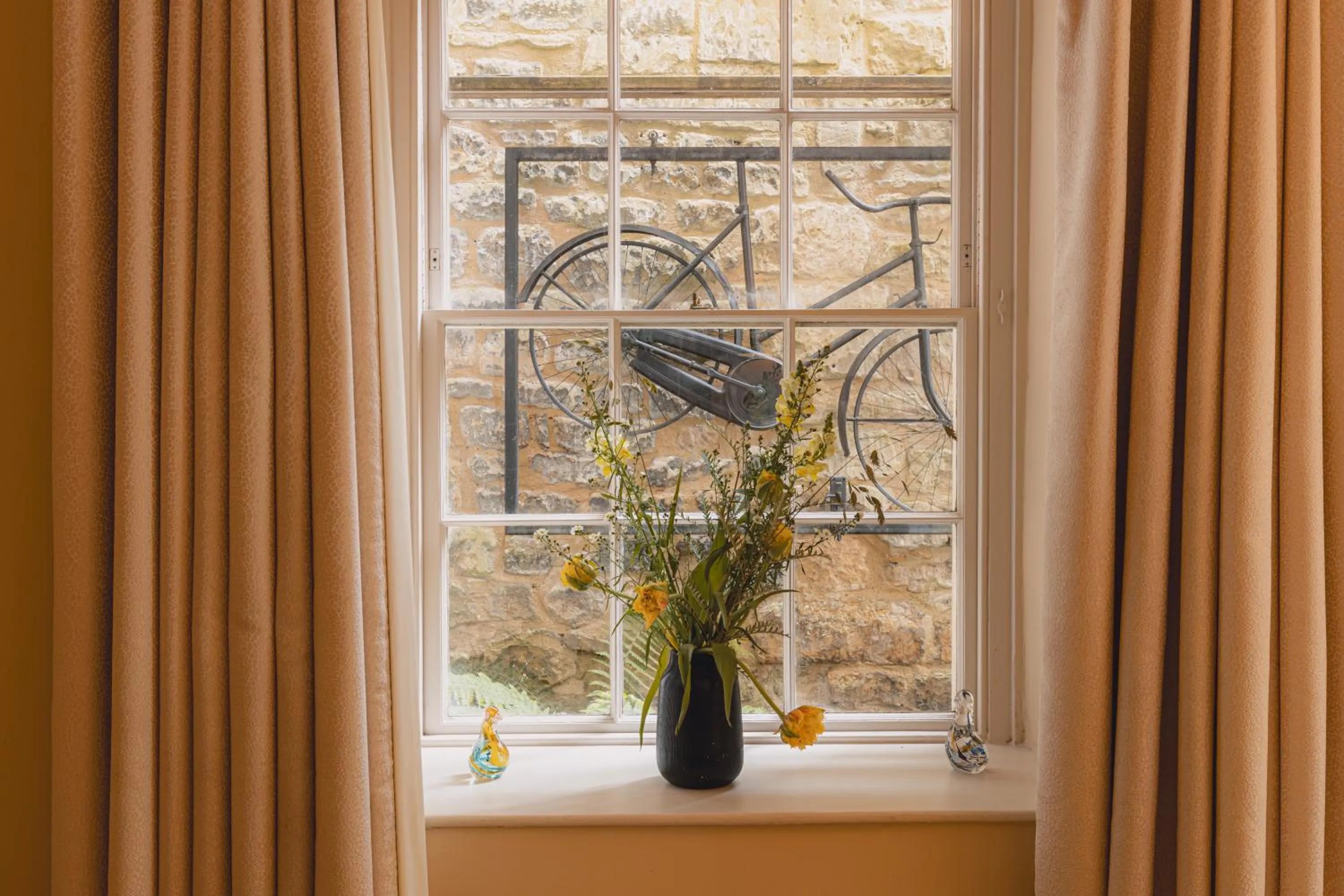 Bedroom in No 15 by GuestHouse, Bath
