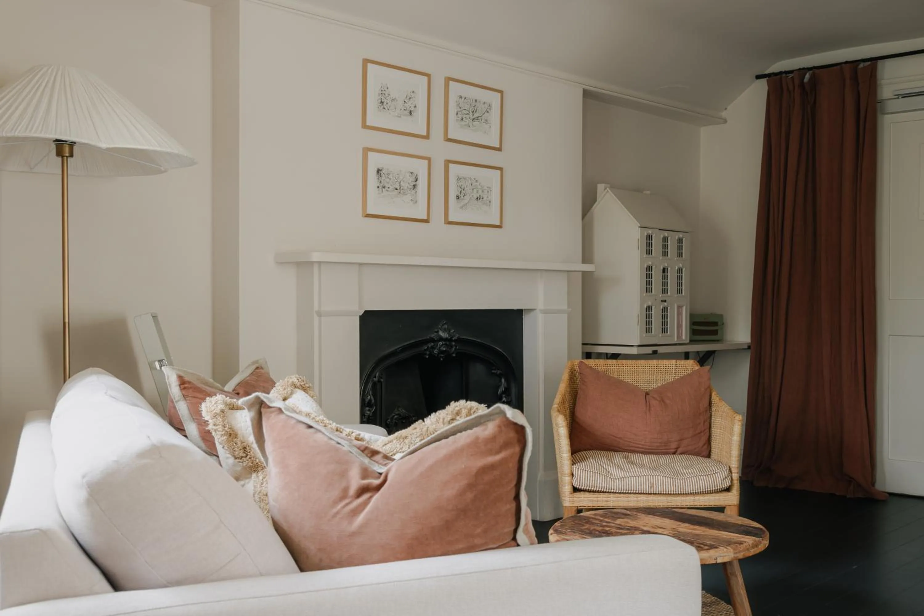 Bedroom in No 15 by GuestHouse, Bath