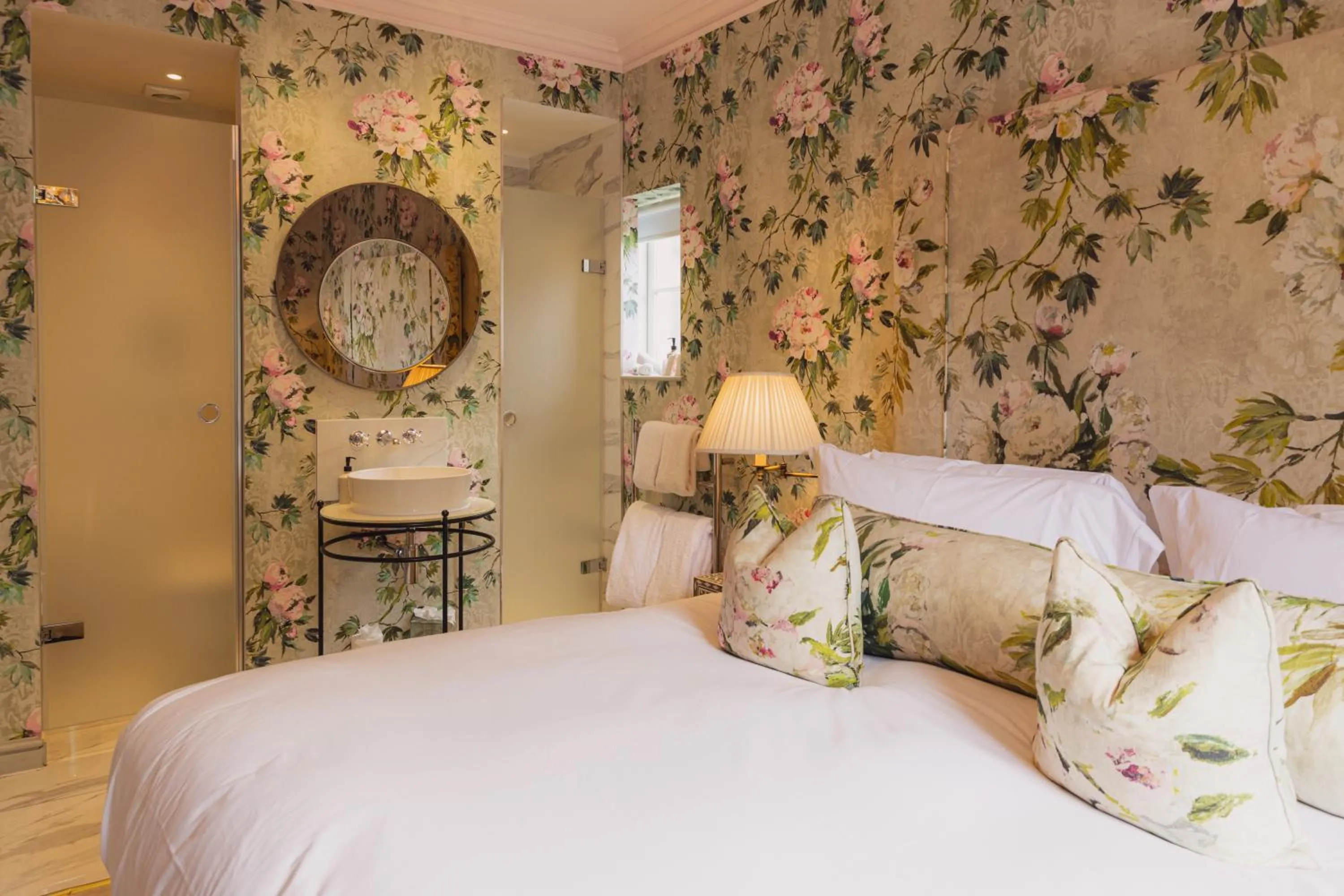 Bed in No 15 by GuestHouse, Bath