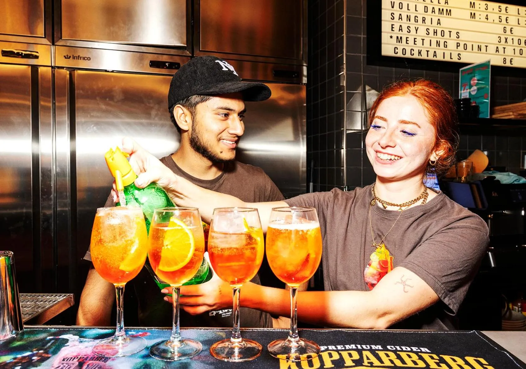 Nightclub / DJ in AMISTAT City Hostel Barcelona