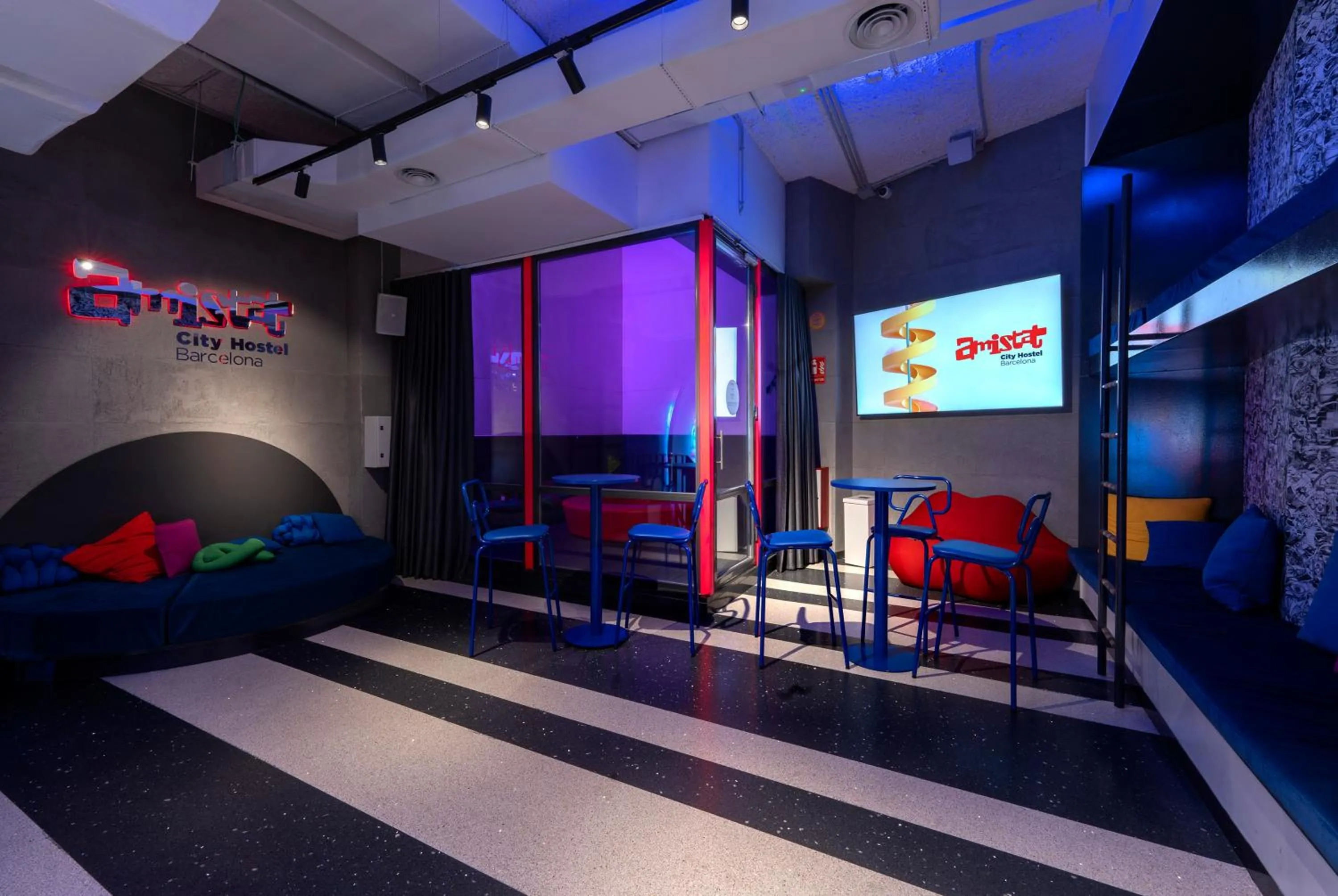 Living room in AMISTAT City Hostel Barcelona