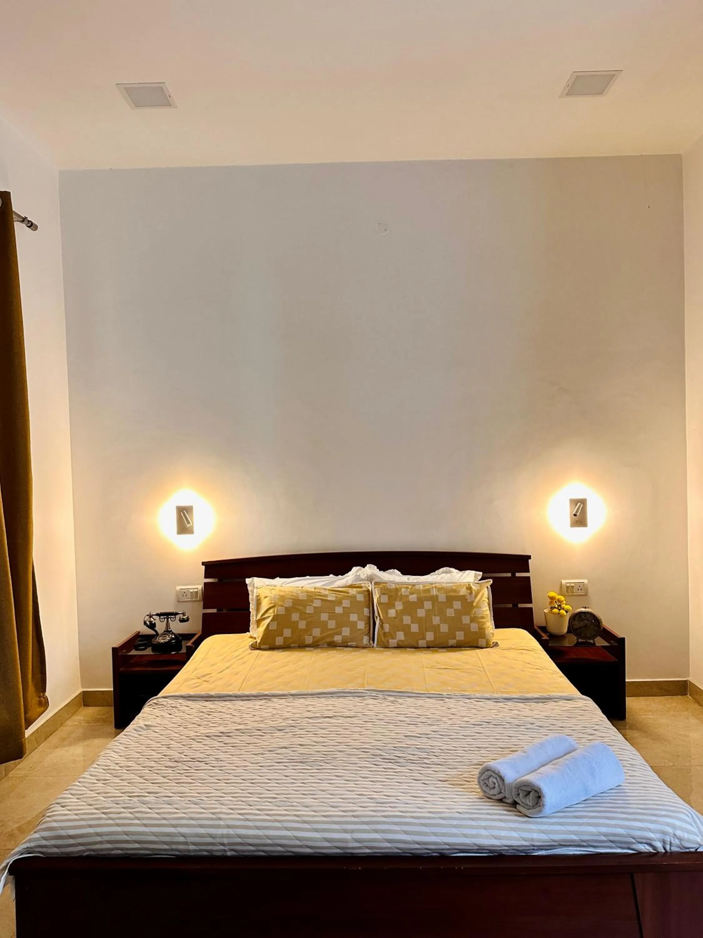 Teak Stays Tulsa Bhawan
