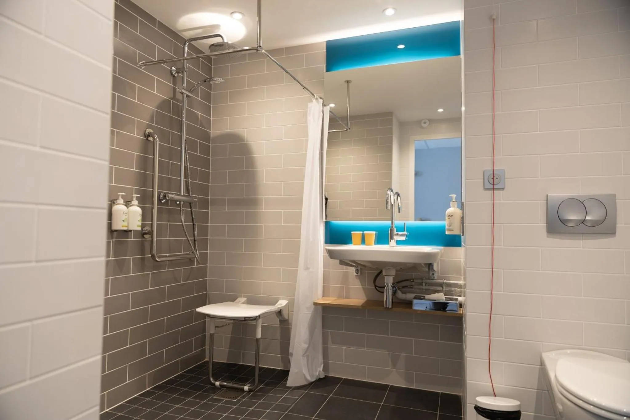 Bathroom in Holiday Inn Express Caen Epron by IHG