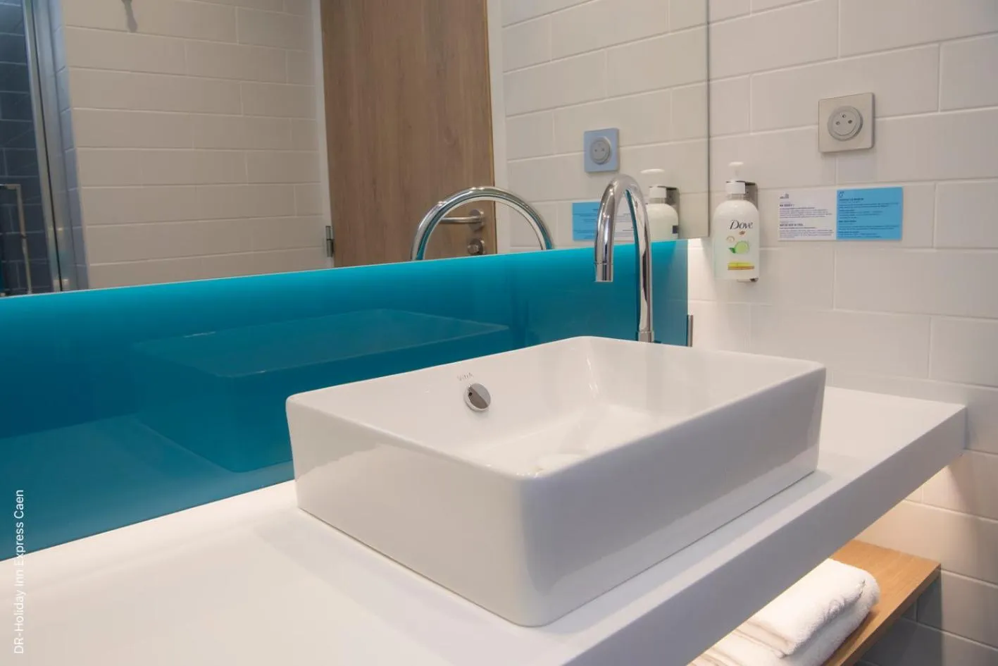 Bathroom in Holiday Inn Express Caen Epron by IHG