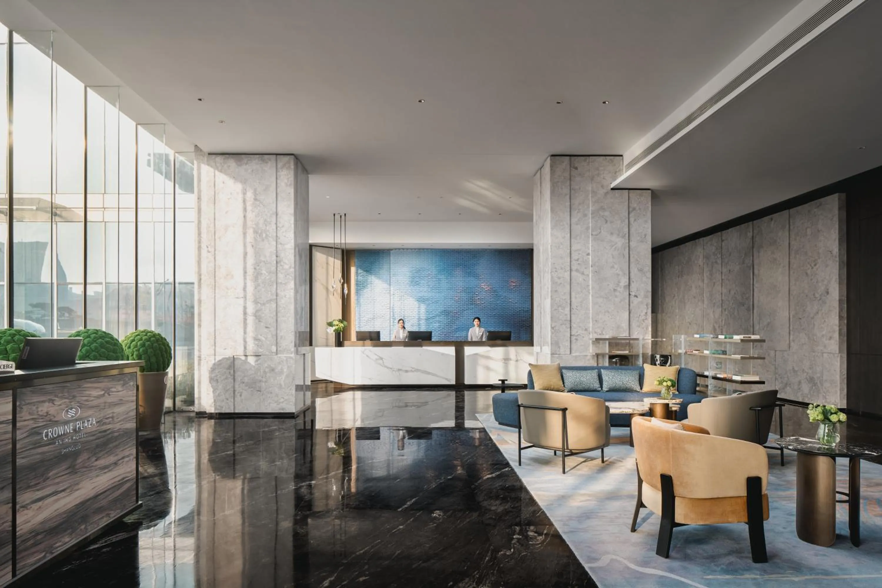 Seating area in Crowne Plaza Shangluo, an IHG Hotel