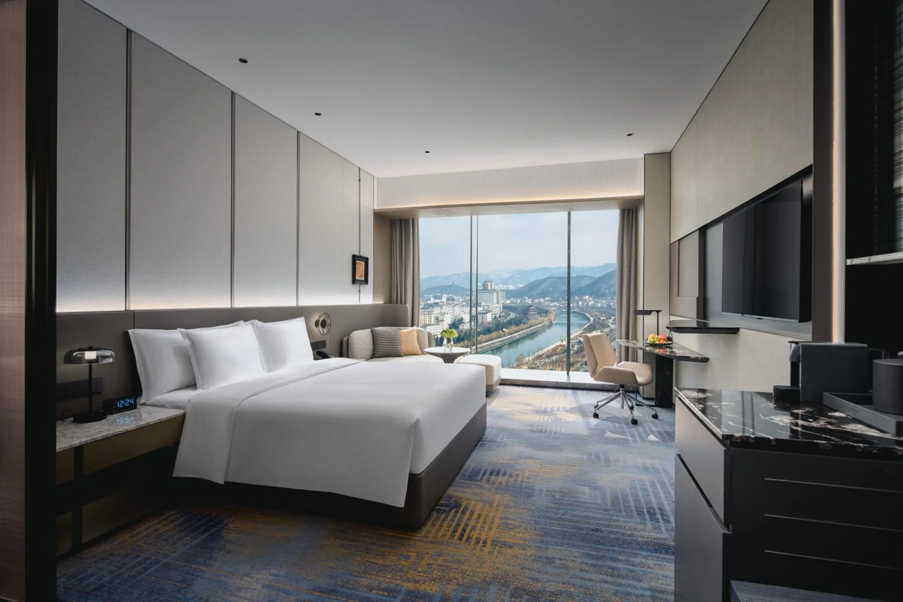 Crowne Plaza Shangluo, an IHG Hotel