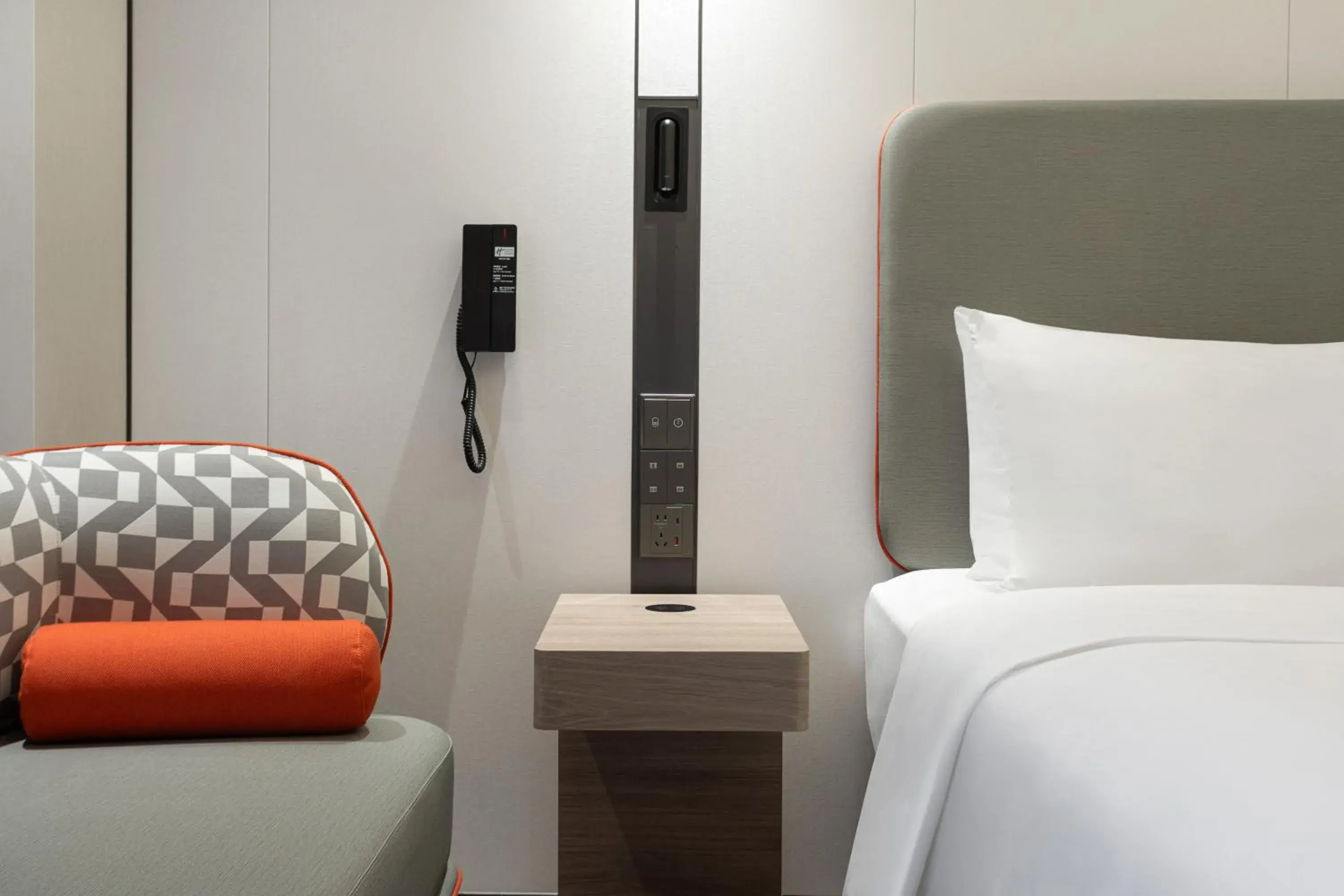 Standard Room in Holiday Inn Express Shanghai Gumei by IHG Standard Room in Holiday Inn Express Shanghai Gumei by IHG