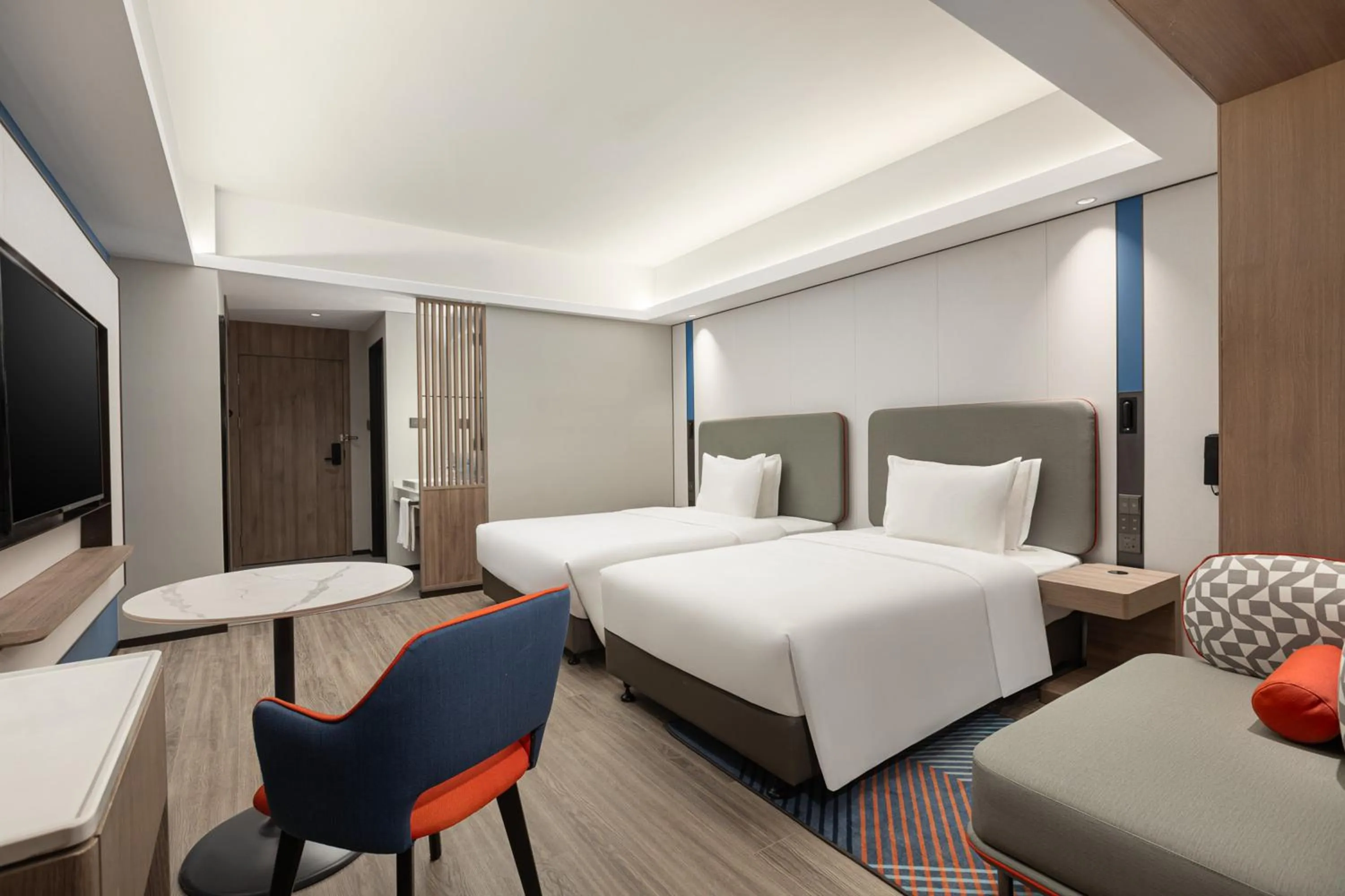 Bedroom, Bed in Holiday Inn Express Shanghai Gumei by IHG