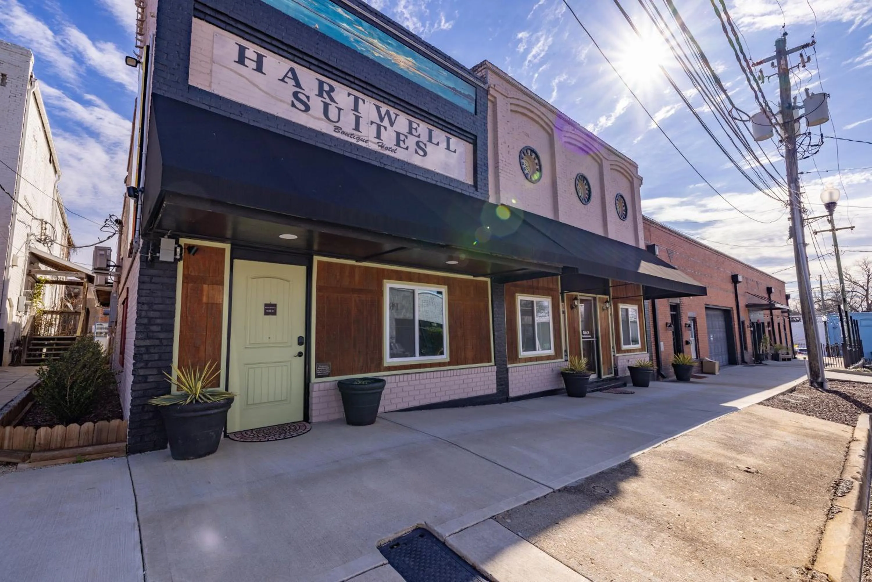 Hartwell Suites