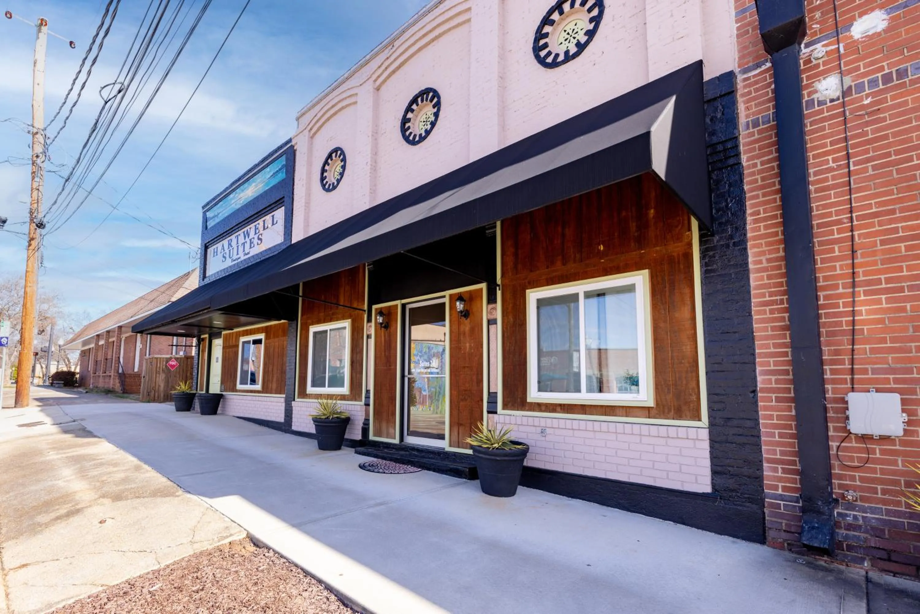 Hartwell Suites