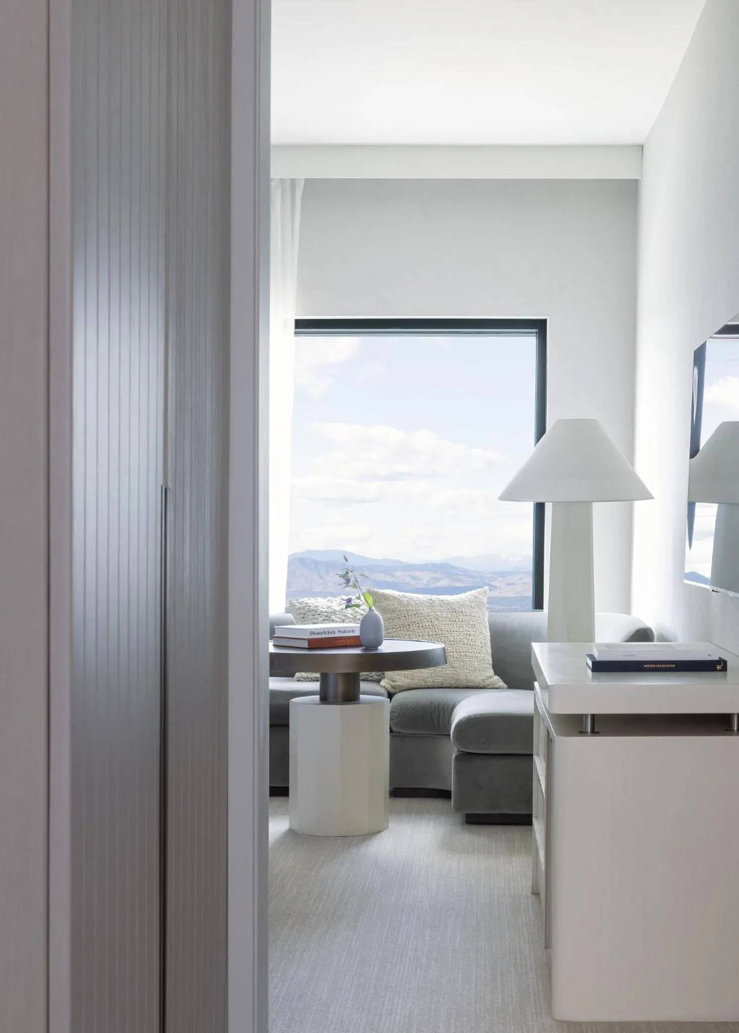 Photo of the whole room in Kimpton Claret Hotel by IHG