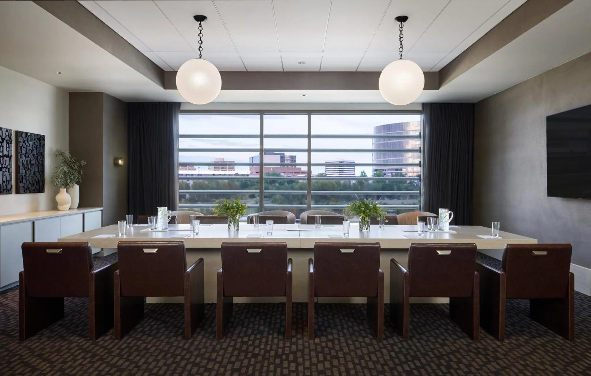 Meeting/conference room in Kimpton Claret Hotel by IHG
