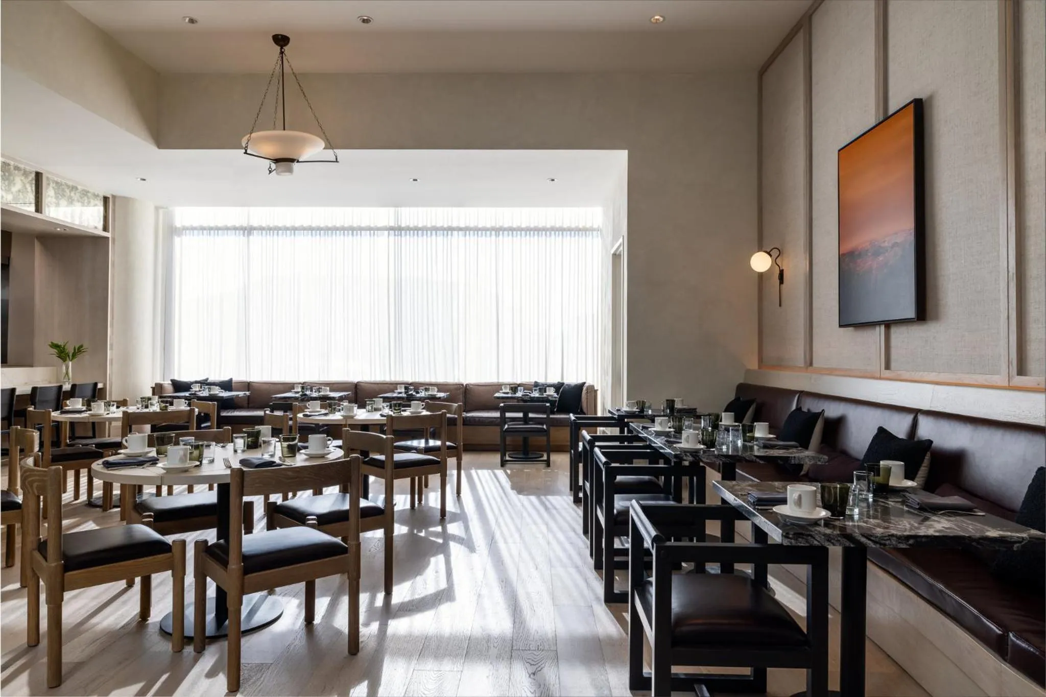 Restaurant/places to eat in Kimpton Claret Hotel by IHG