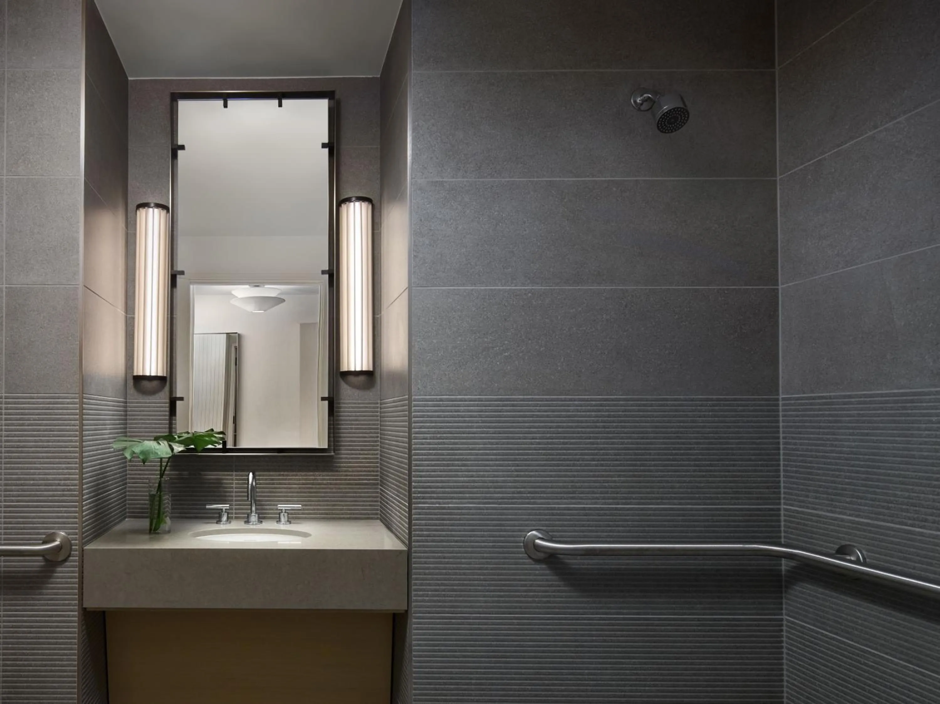 Photo of the whole room in Kimpton Claret Hotel by IHG