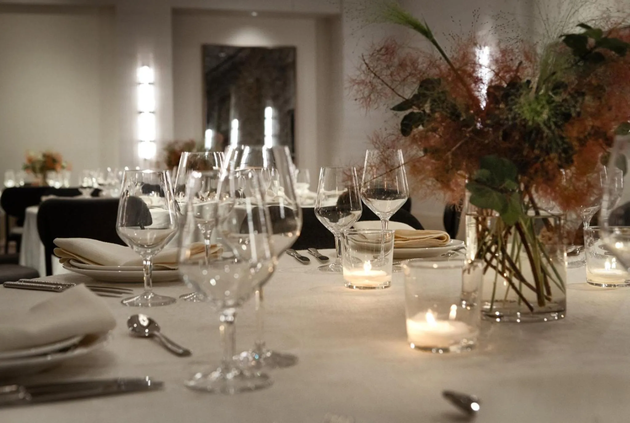 Banquet/Function facilities in Kimpton Claret Hotel by IHG