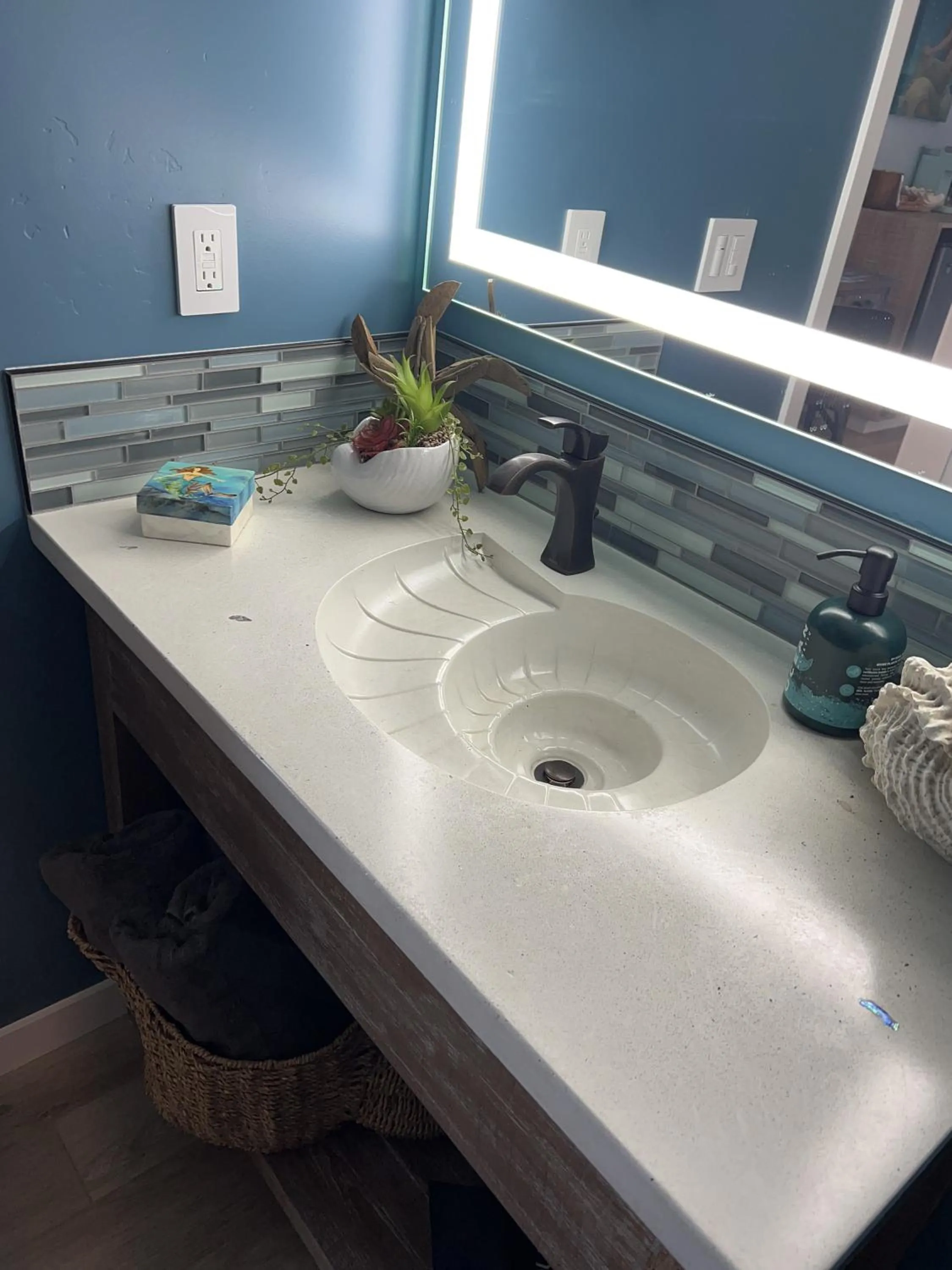 Bathroom in HarborWalk Inn