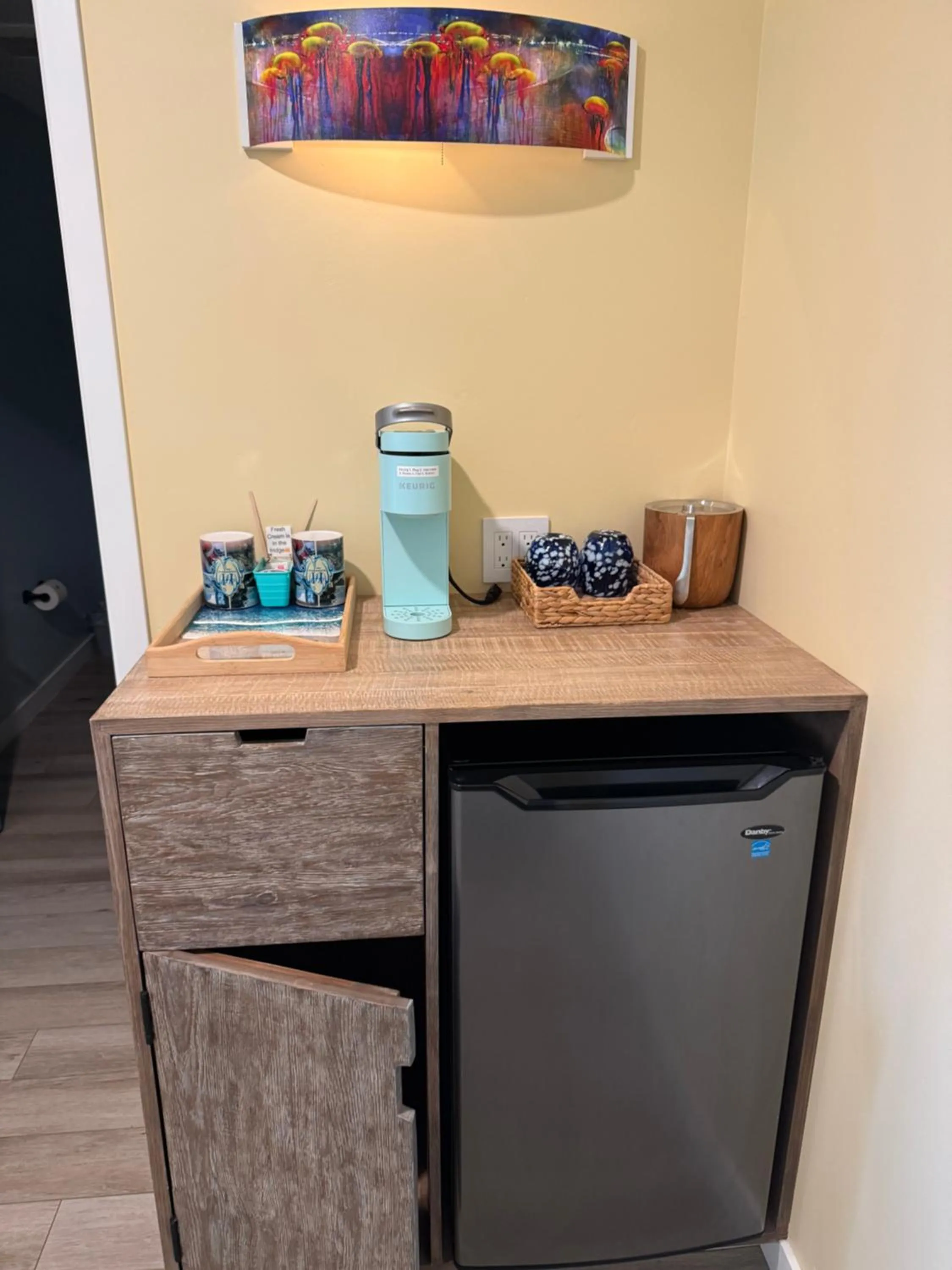 Coffee/tea facilities in HarborWalk Inn