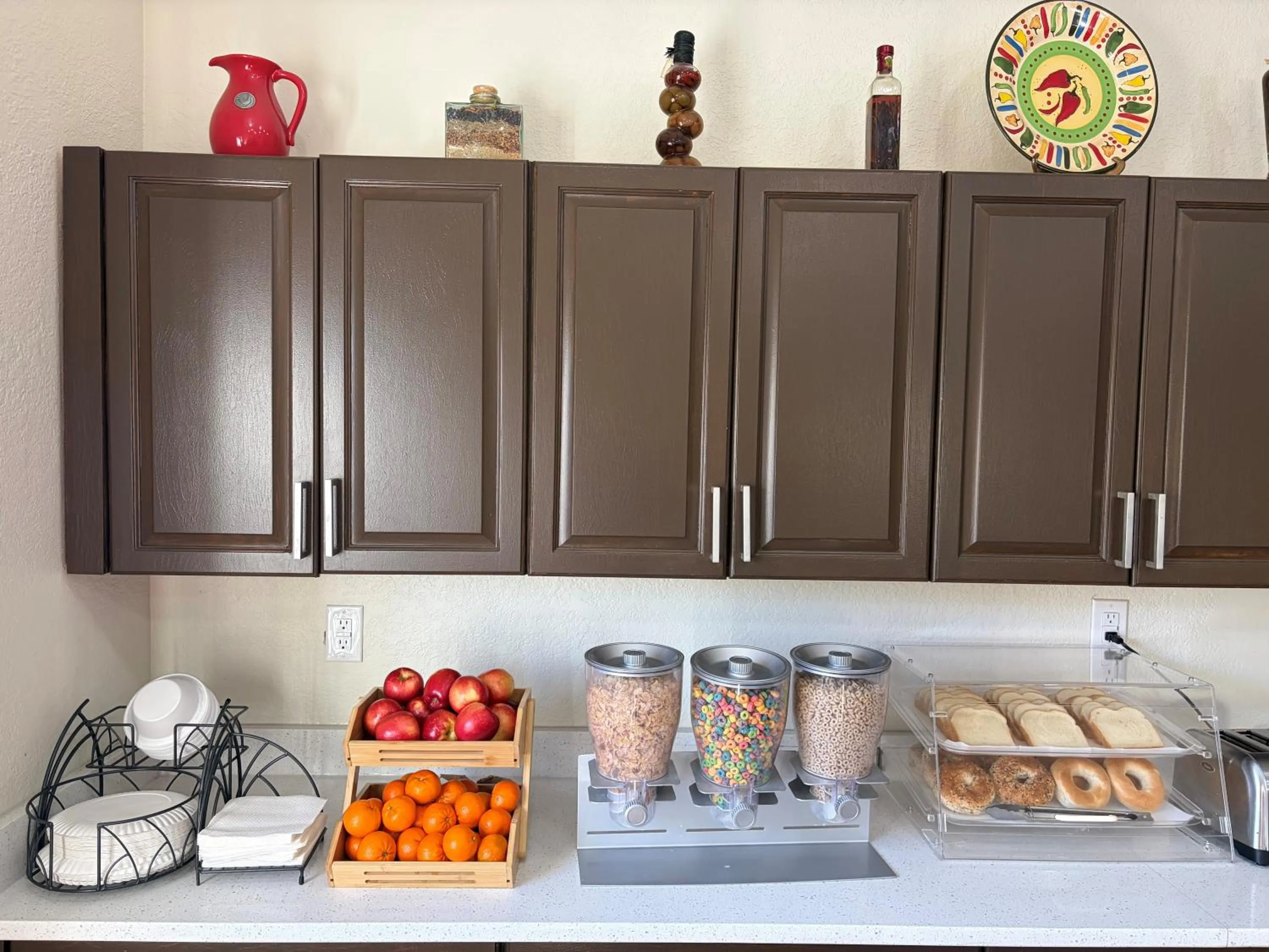 Breakfast in HomeTowne Studios by Red Roof Richmond, VA - W Broad St