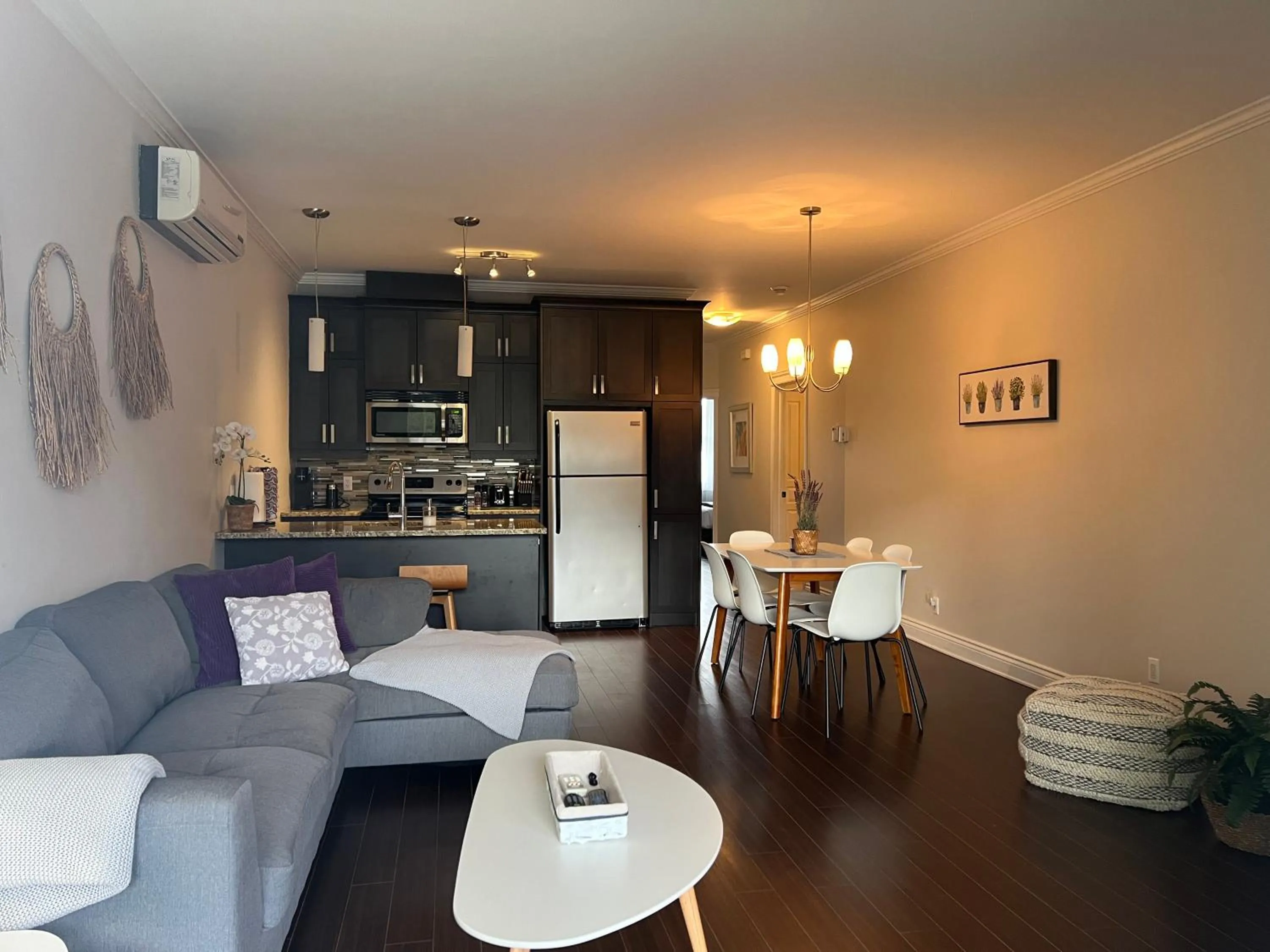 Superbe condo - Navette de Ski Gratuite #102