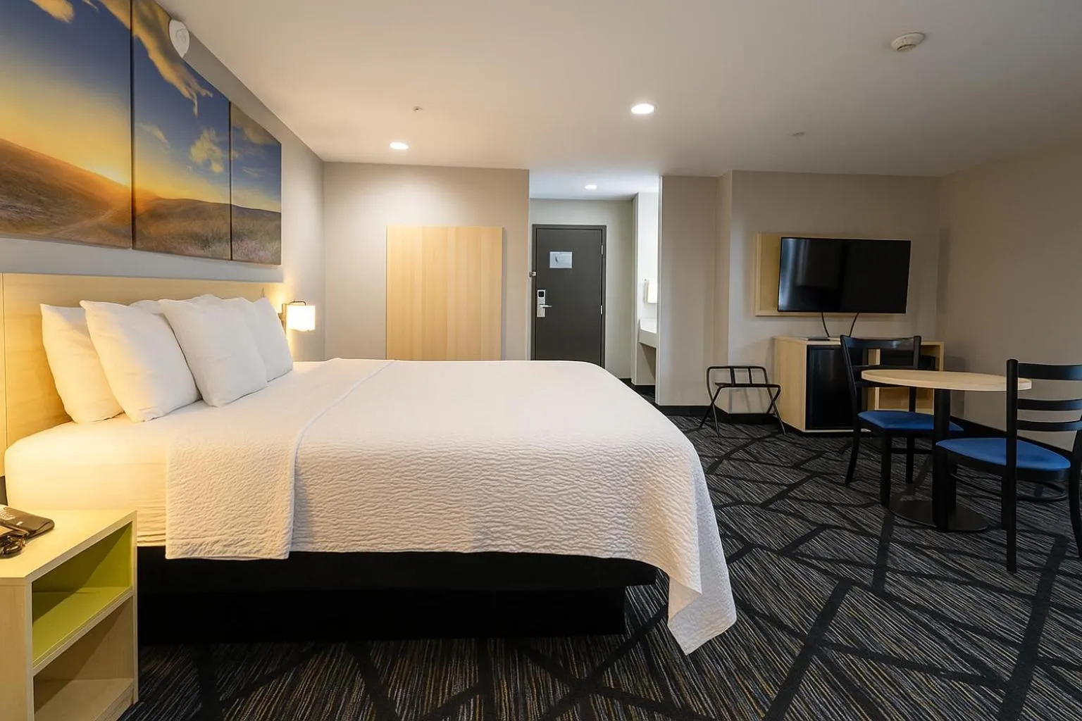 Bed in Days Inn by Wyndham Jackson