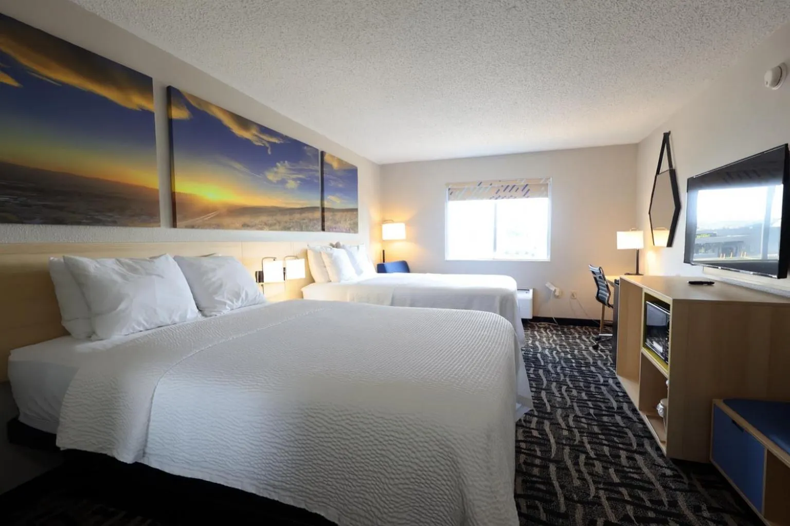 Bed in Days Inn by Wyndham Jackson