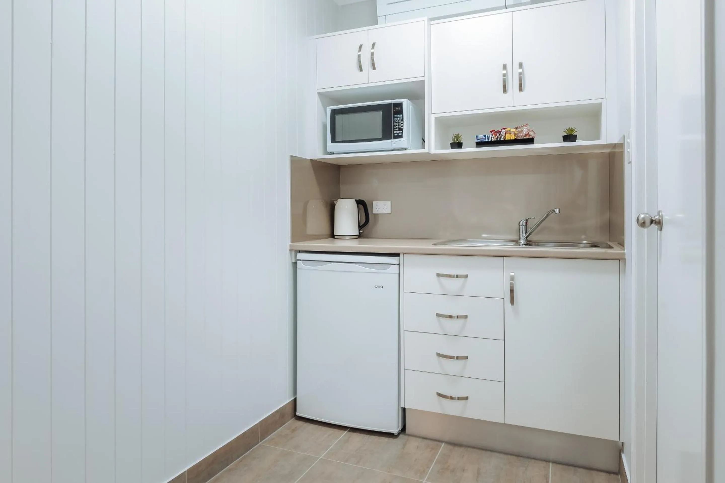 Coffee/tea facilities in Raintree Motel Biloela