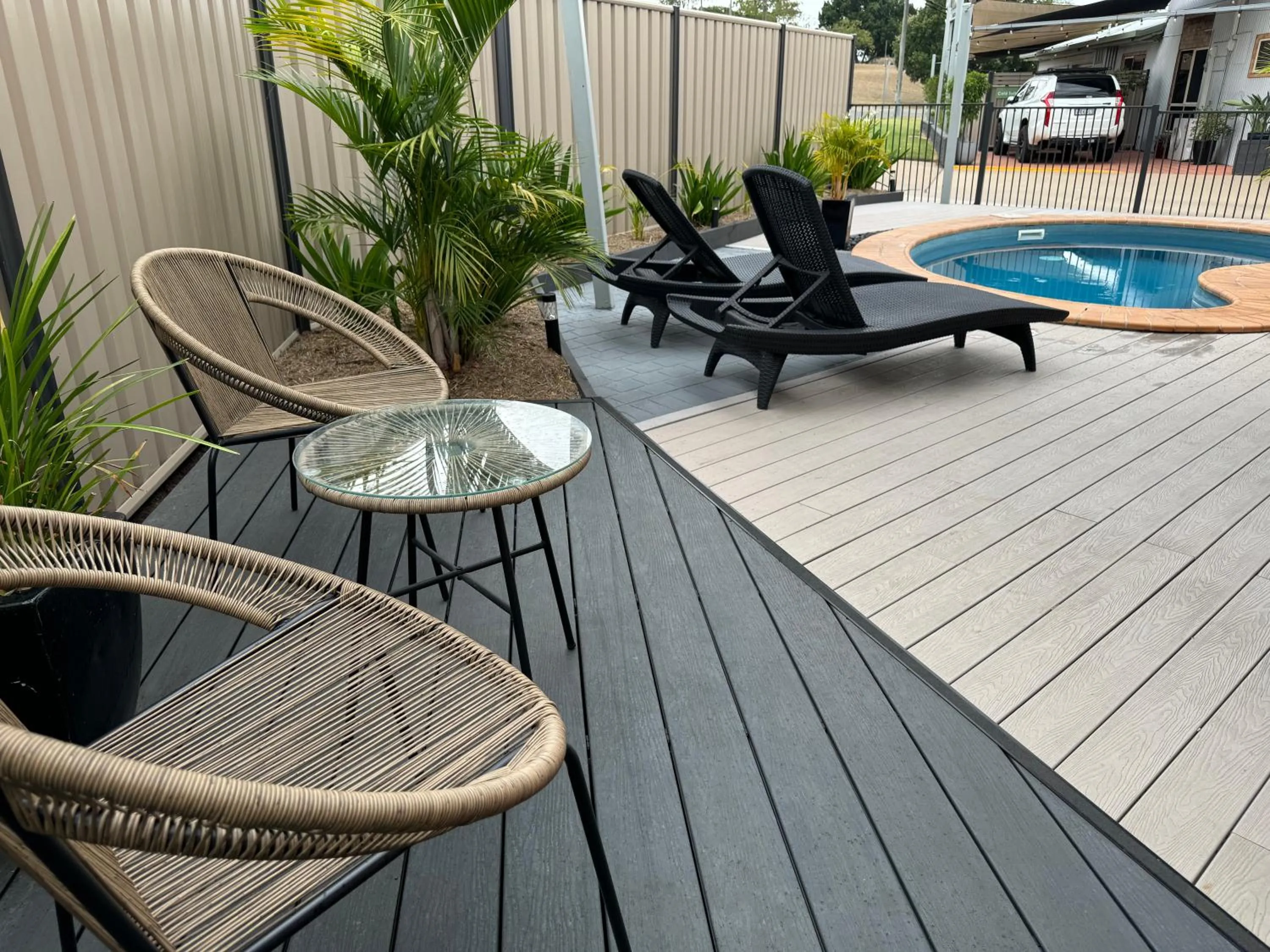 Swimming pool in Raintree Motel Biloela