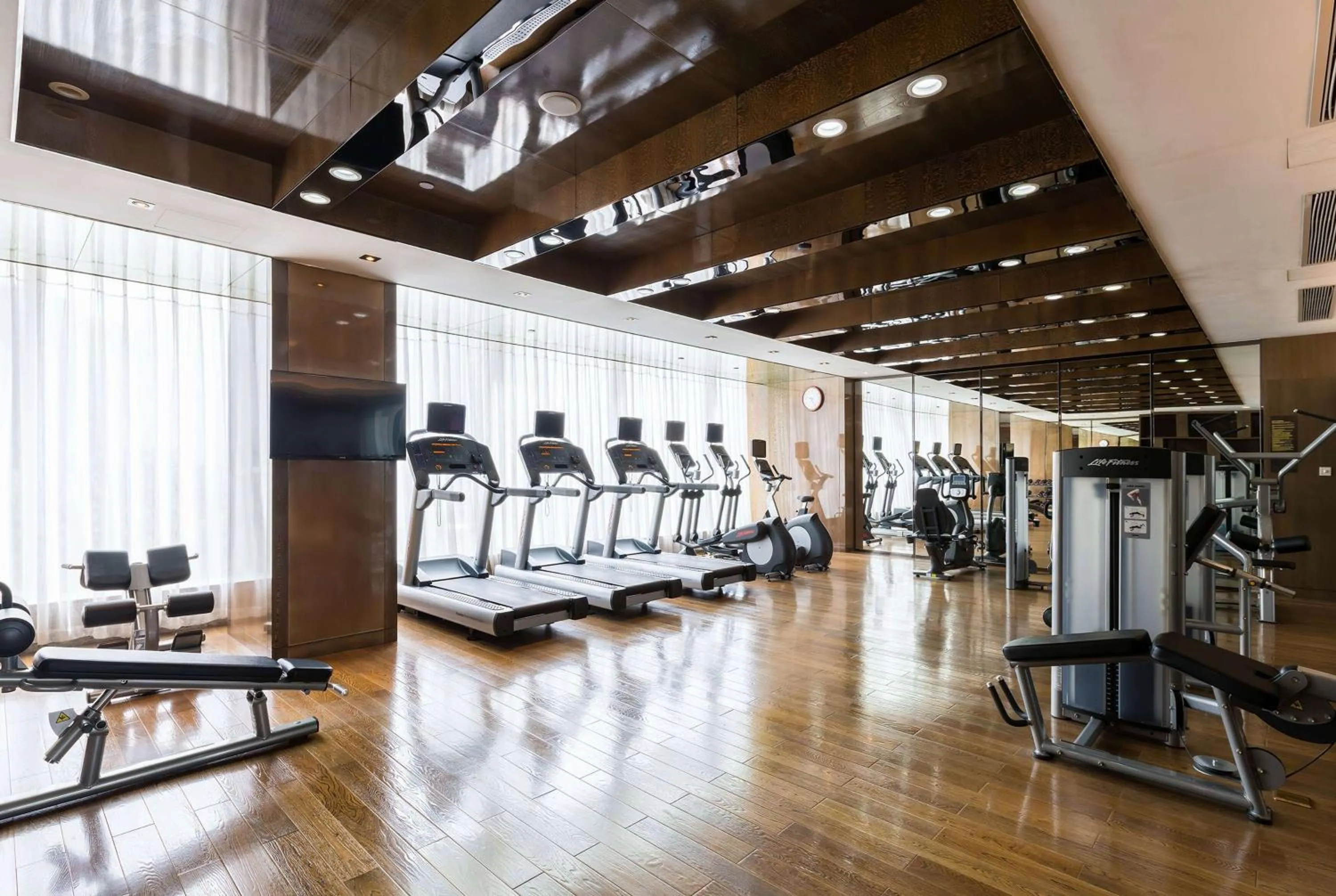 Fitness centre/facilities in Ramada Plaza Liuzhou Liudong