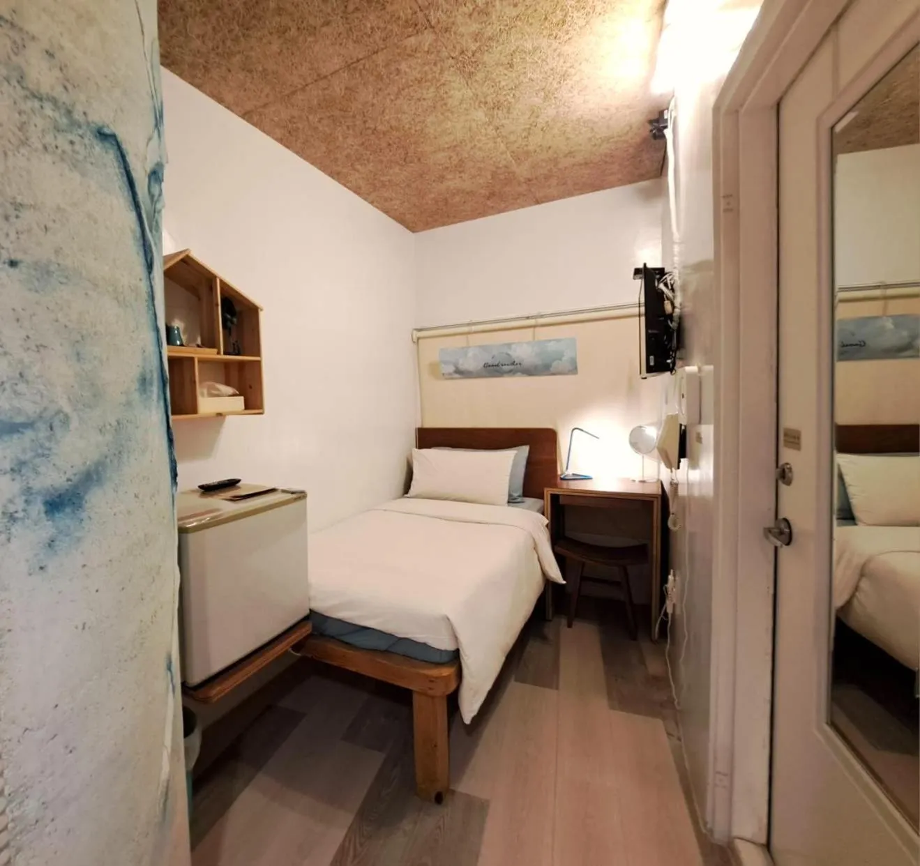 Bedroom, Bed in 墾丁橘月Orange Moon Inn