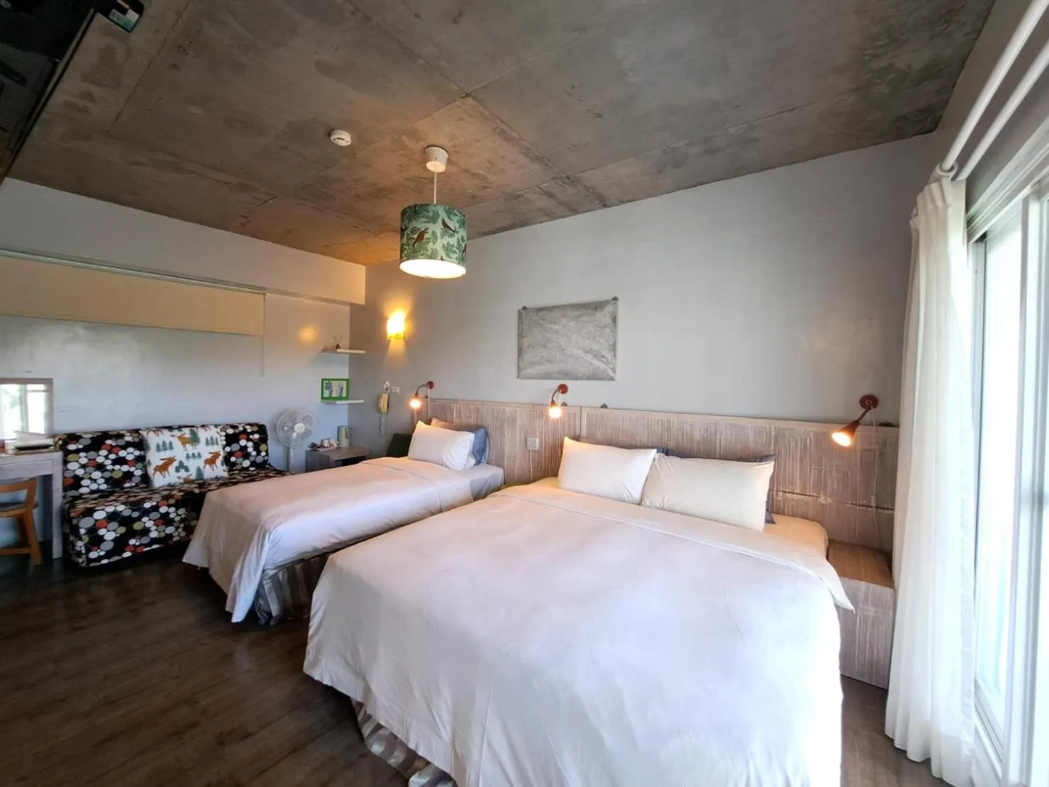 Bedroom, Bed in 墾丁橘月Orange Moon Inn