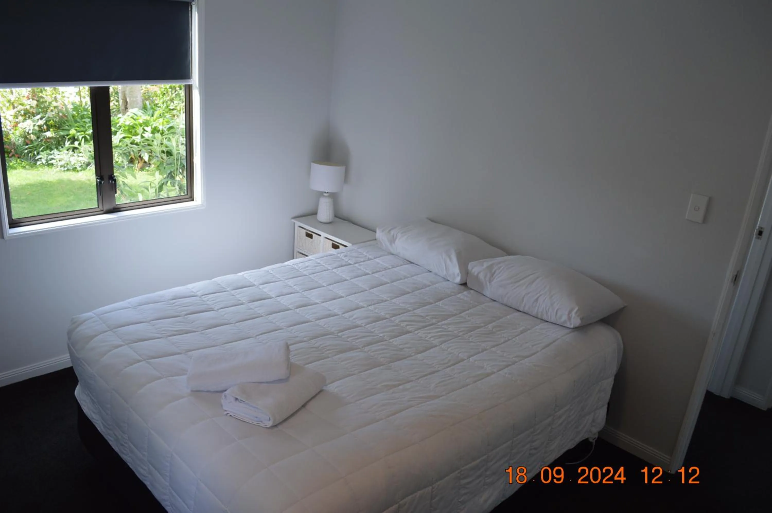 Bed in Akaroa Village Inn