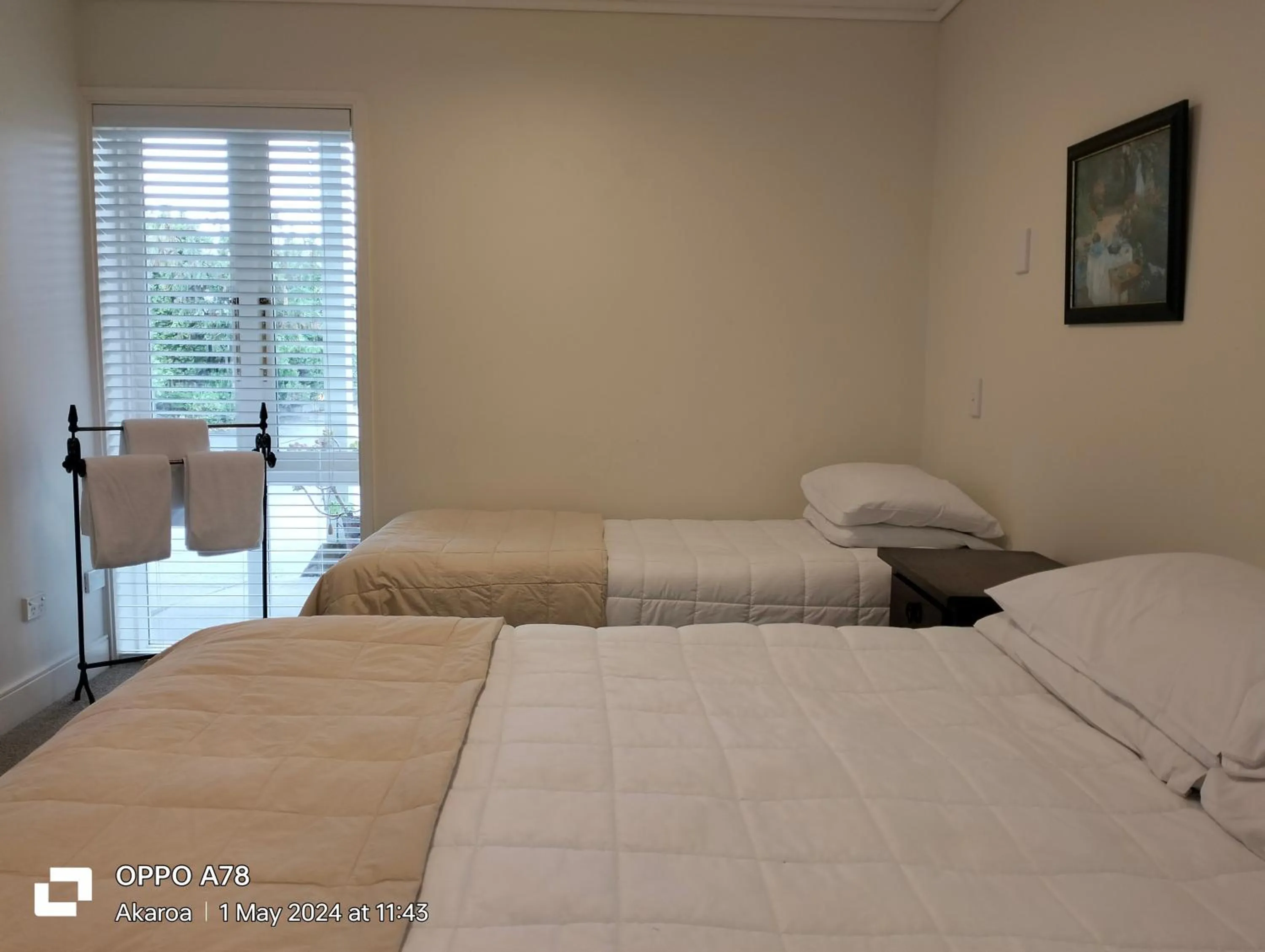 Bed in Akaroa Village Inn